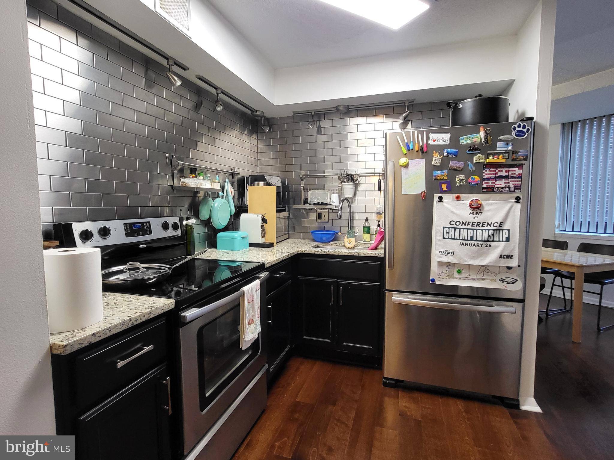 Philadelphia, PA 19102,1420 LOCUST ST #6B