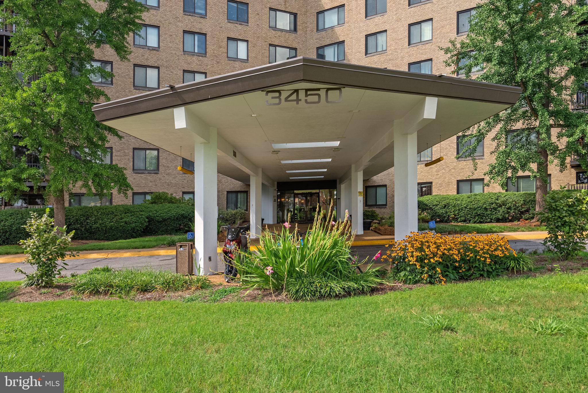 Hyattsville, MD 20782,3450 TOLEDO TER #313