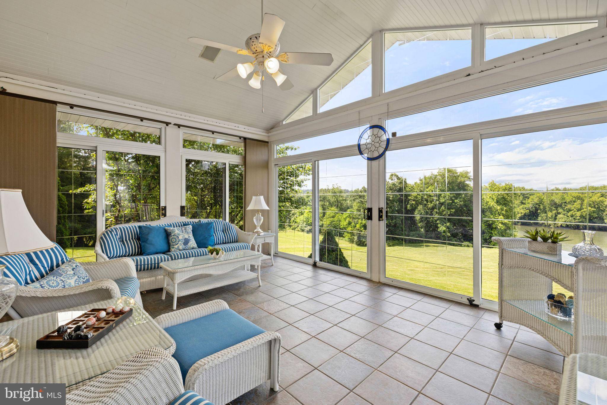 Falling Waters, WV 25419,77 LIONHEART TER