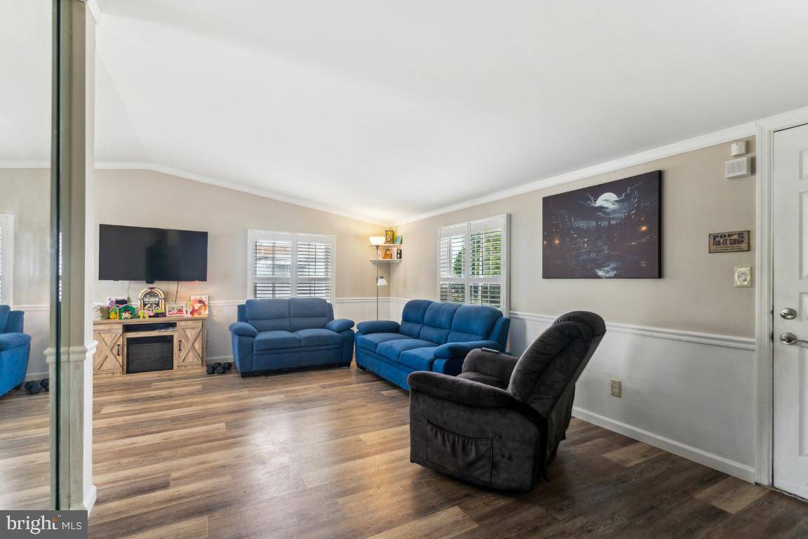 Mantua, NJ 08051,41 BOBOLINK AVE
