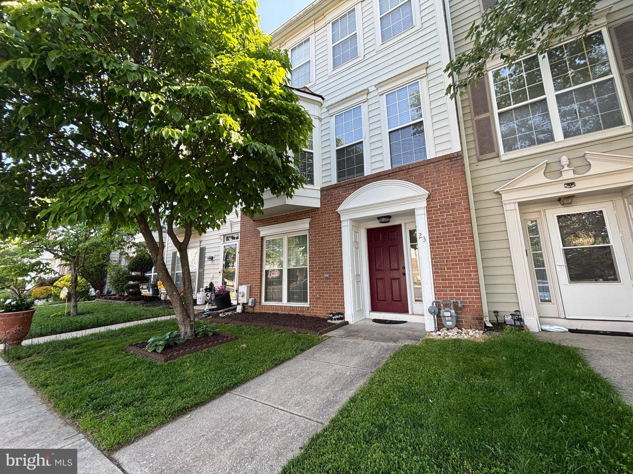 Delran, NJ 08075,23 LILYBERRY PL