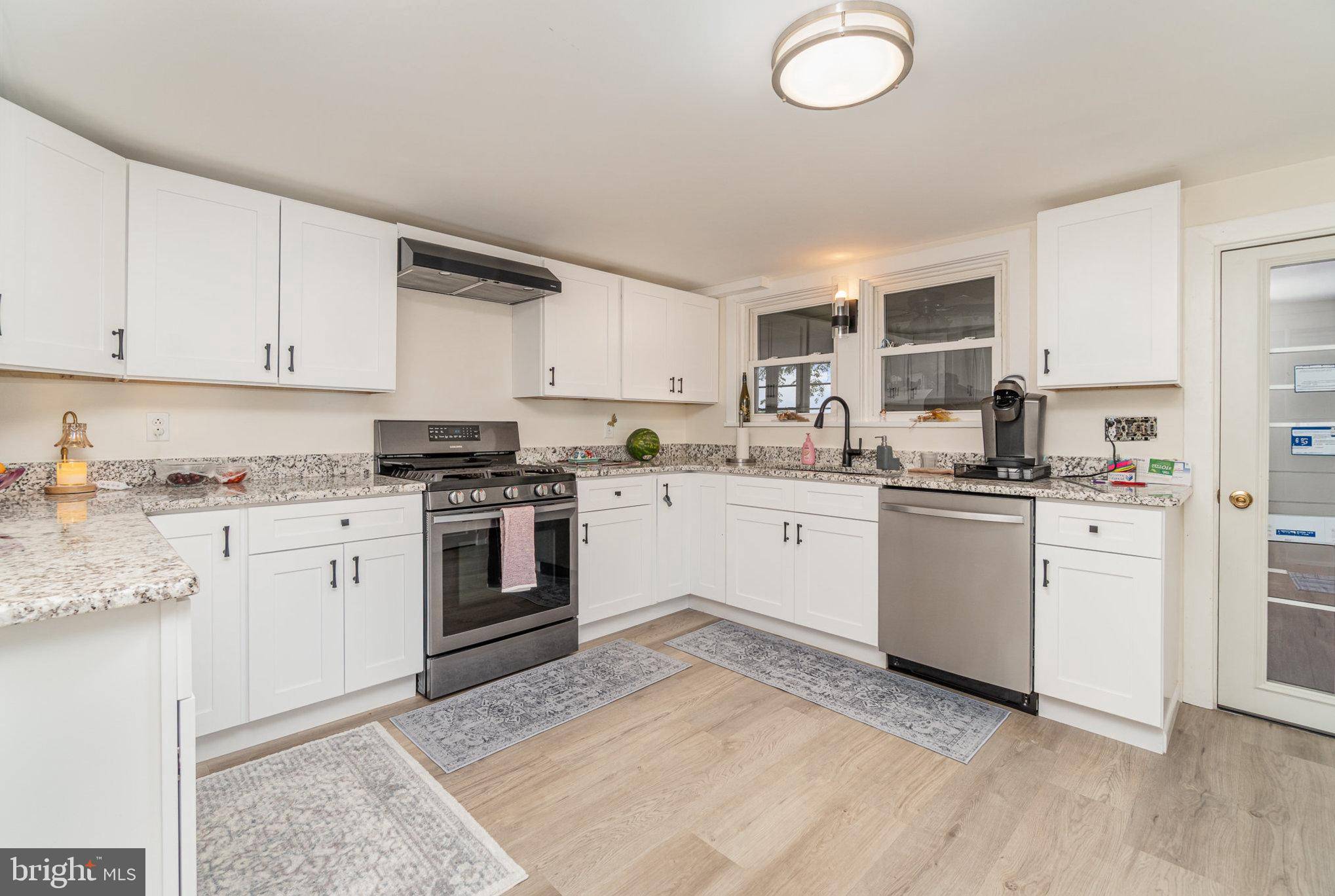 Carlisle, PA 17015,48 BACK ST
