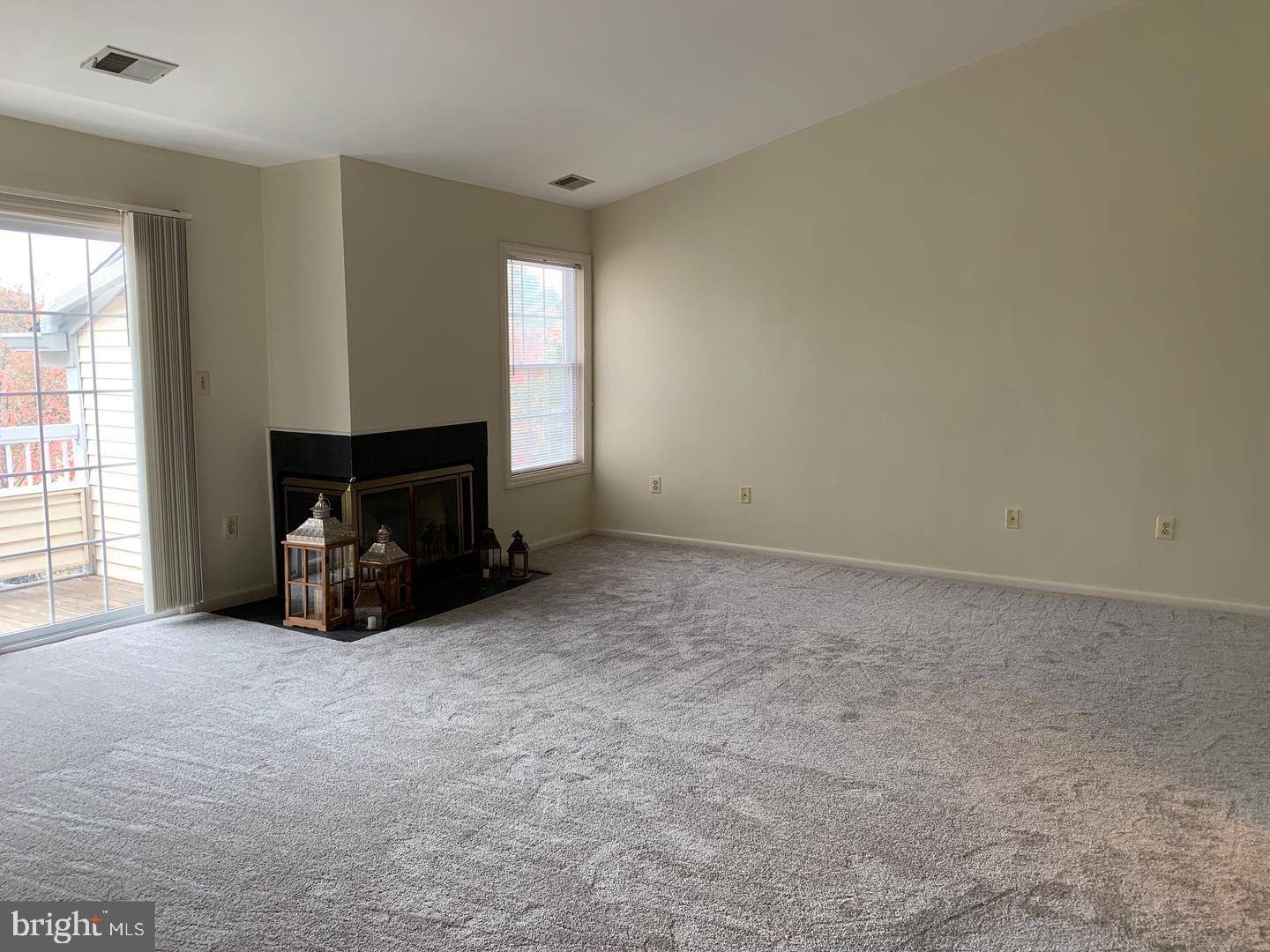 Princeton, NJ 08540,106 LASSEN CT #12