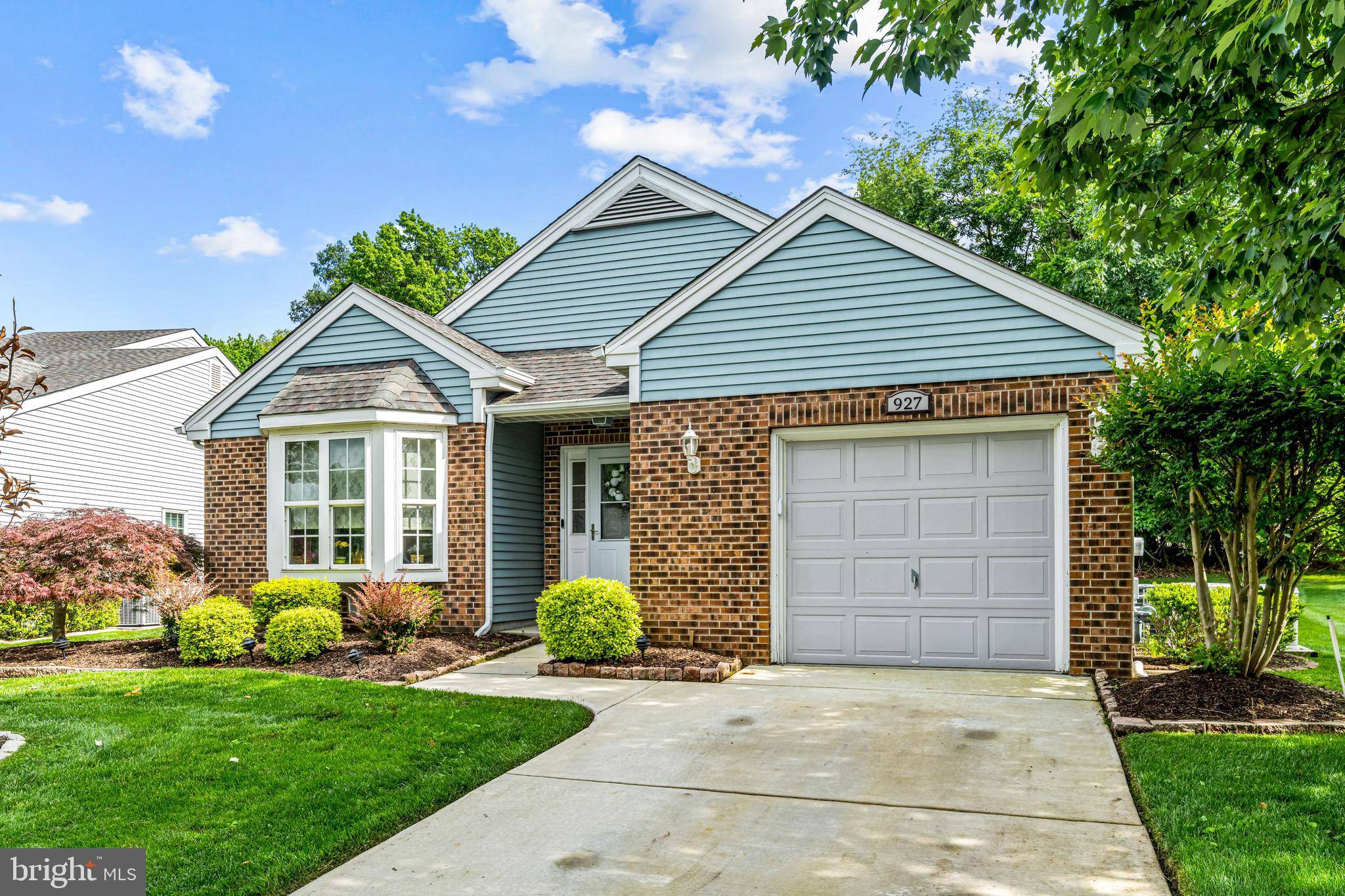 Mount Laurel, NJ 08054,927 S LARKSPUR PL