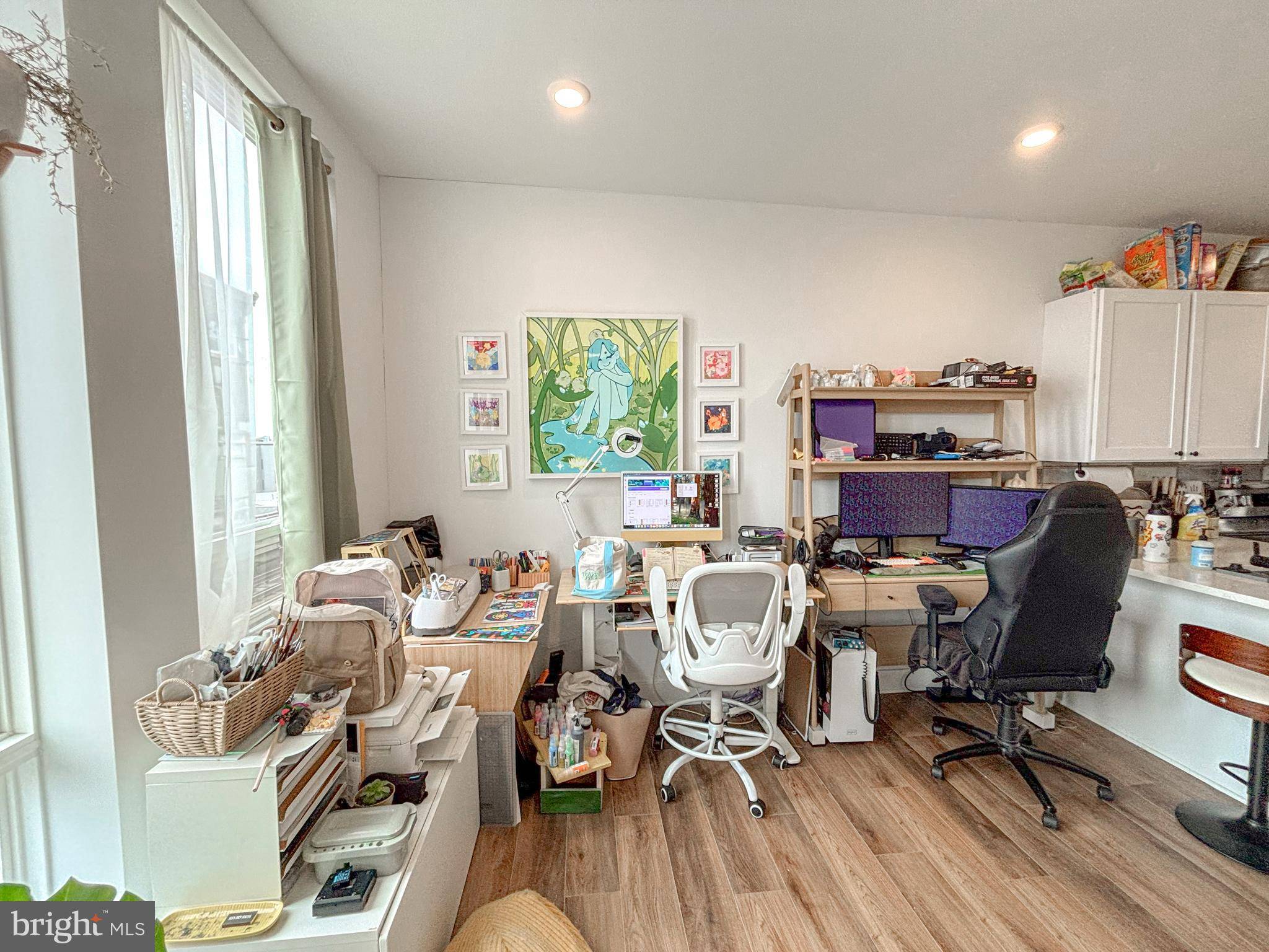 Philadelphia, PA 19133,2214 N FRONT ST #402