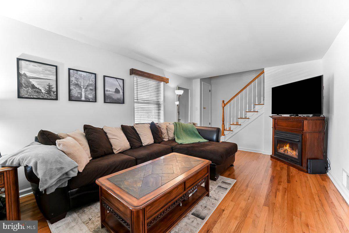Swarthmore, PA 19081,720 COLWELL RD