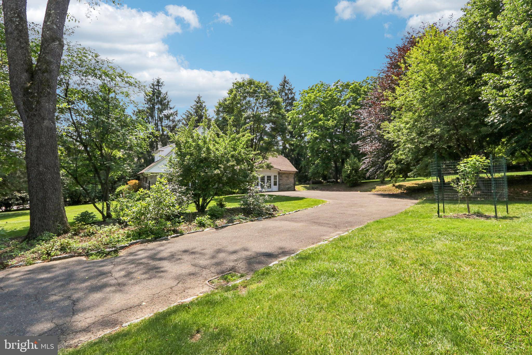 Rydal, PA 19046,1523 SUSQUEHANNA RD