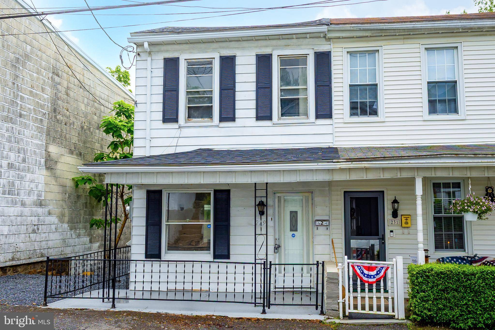 Pottsville, PA 17901,229 W WALLACE ST