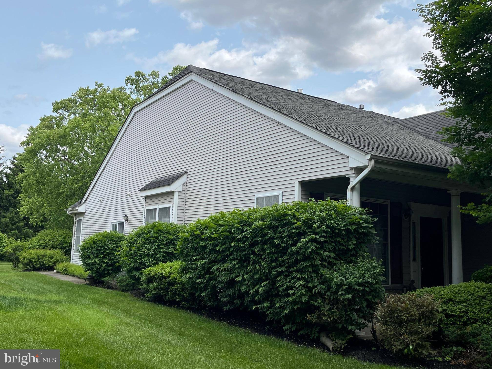 Hamilton, NJ 08691,108 CAITLIN LN