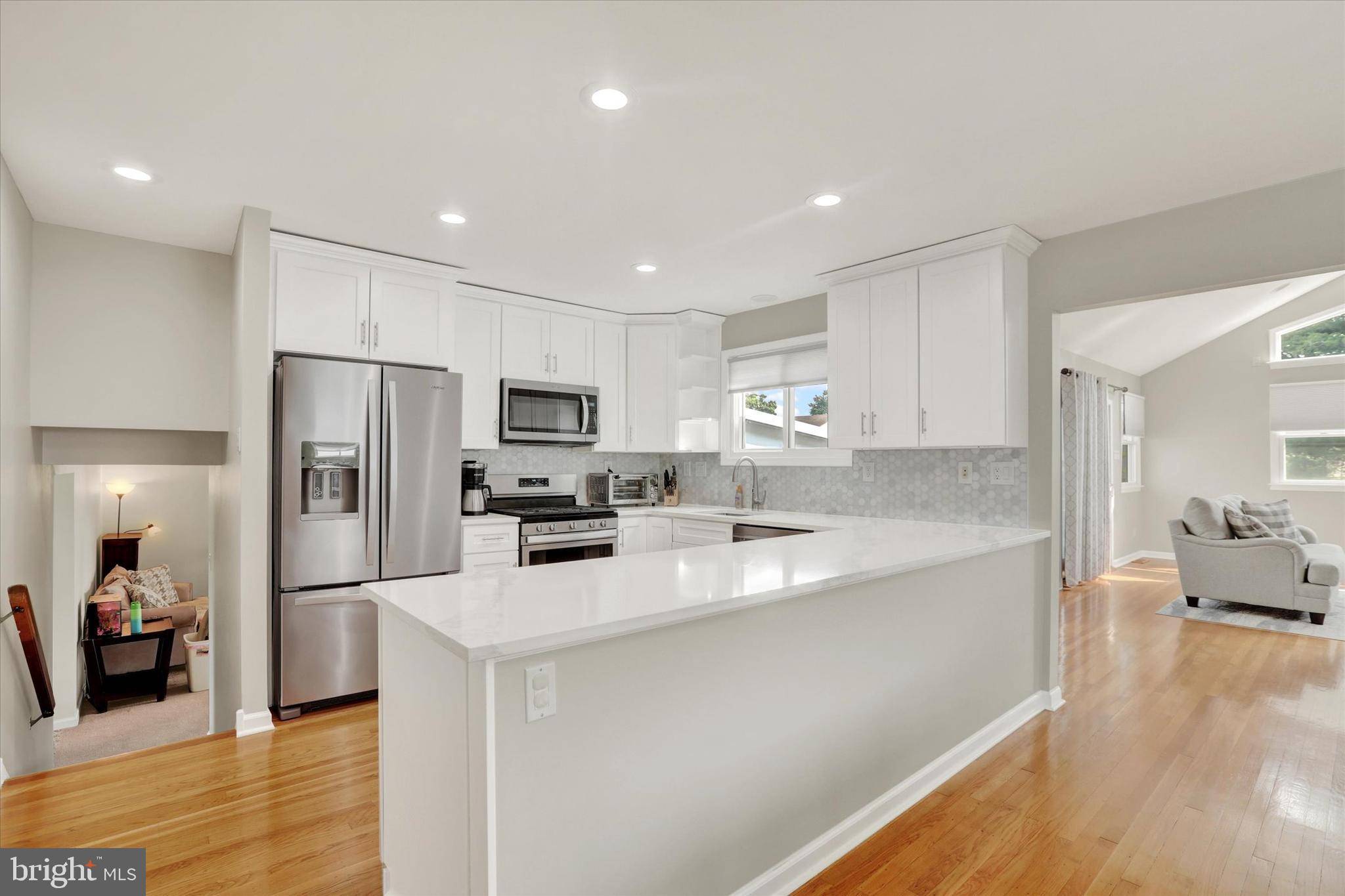 Warminster, PA 18974,869 PRIMROSE DR