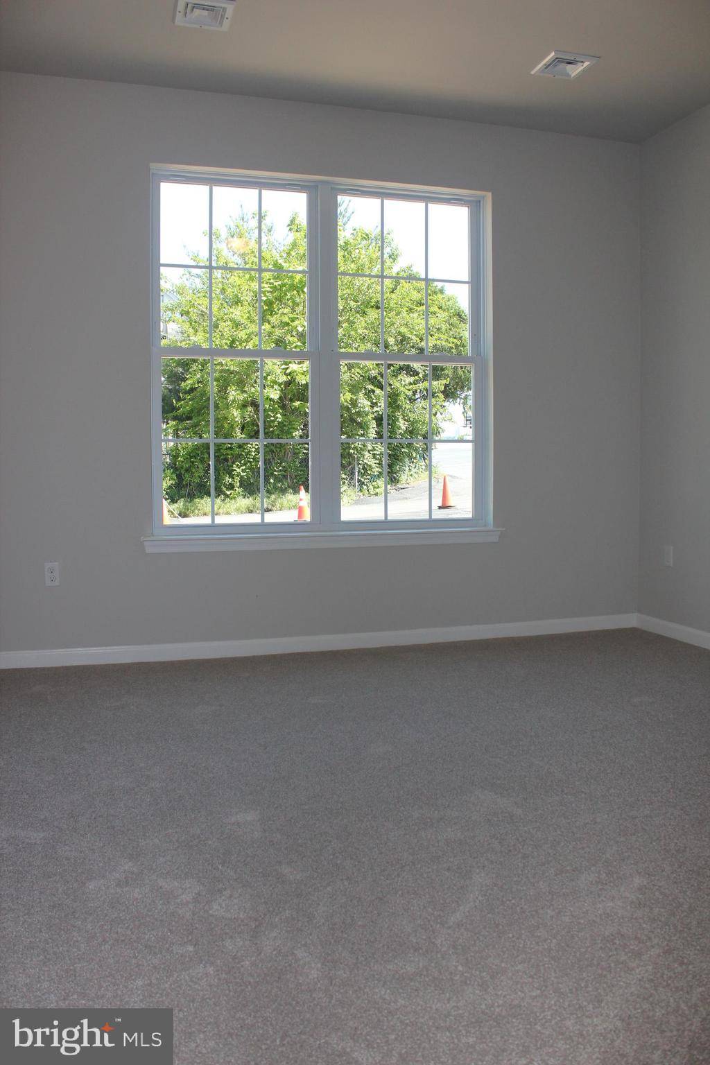 Hellertown, PA 18055,21 KIERNAN AVE