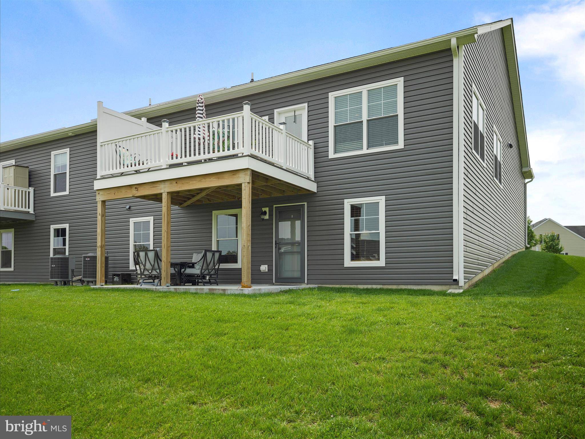 Greencastle, PA 17225,537 SHOOK CT E
