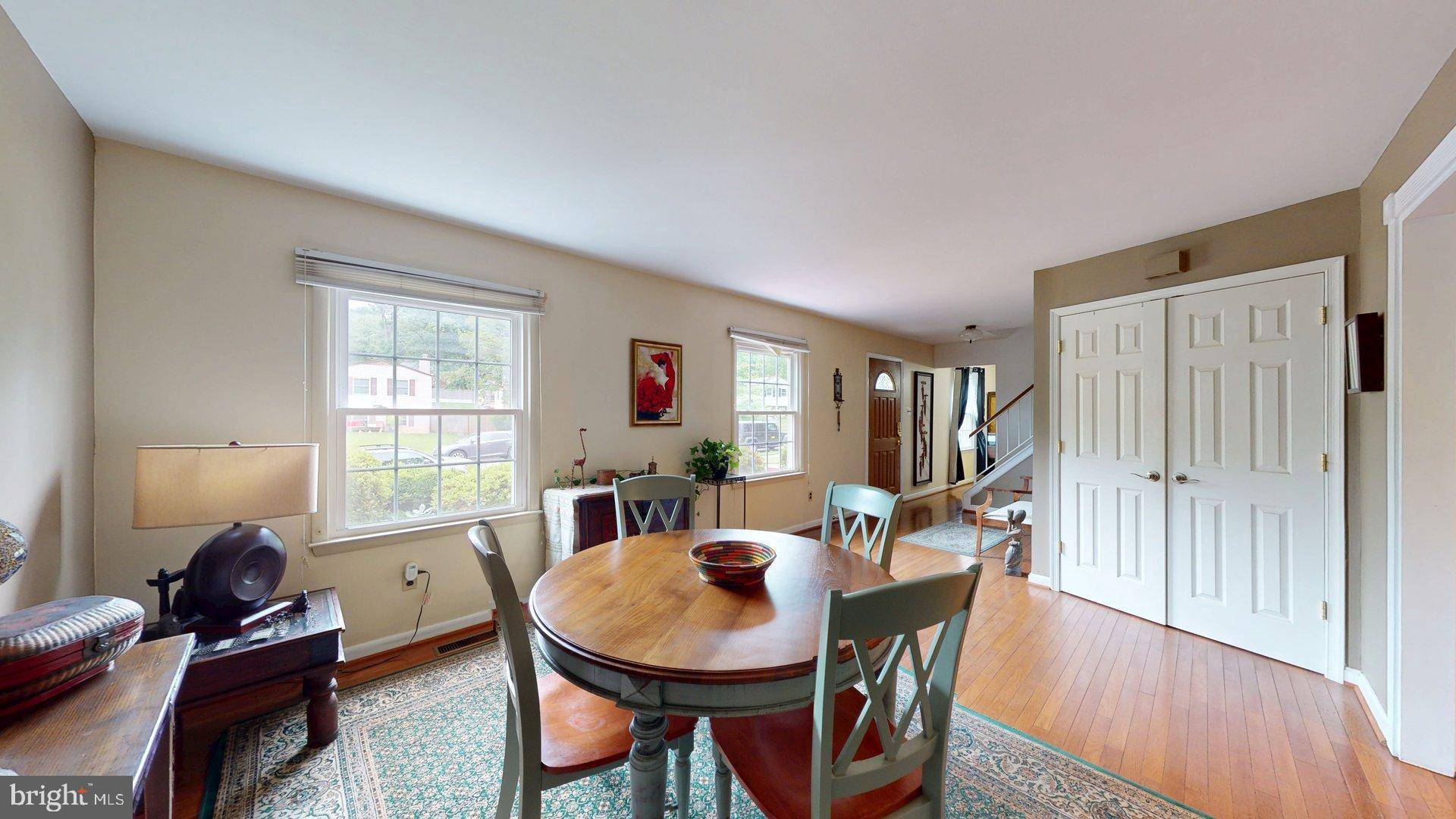 Burke, VA 22015,6219 ERMAN ST
