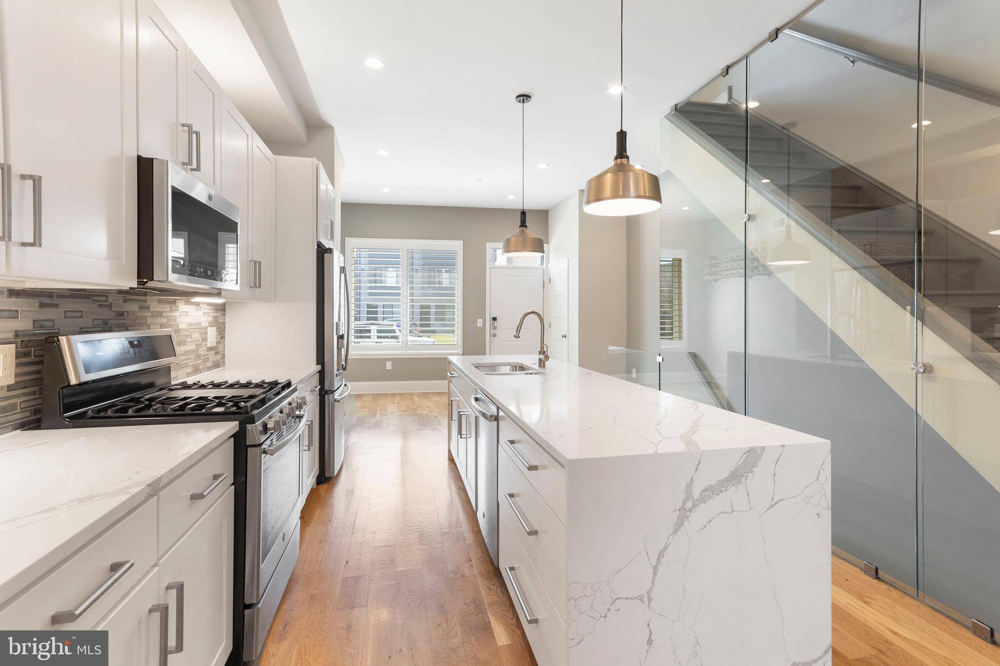 Philadelphia, PA 19125,1024 HYDE ST