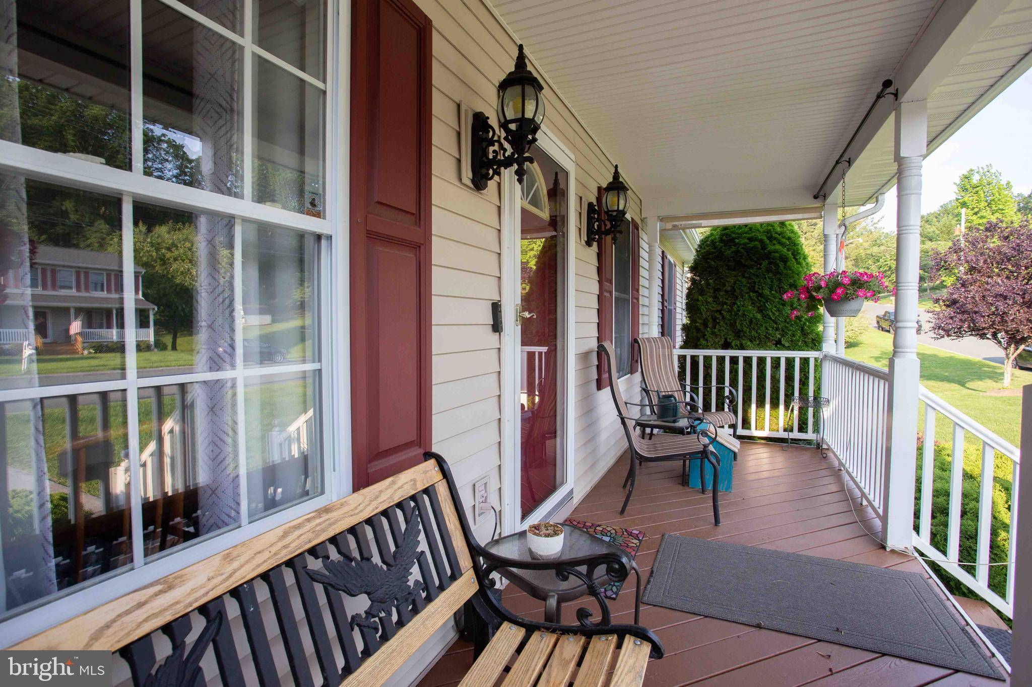 Front Royal, VA 22630,1688 W COMMONWEALTH DR