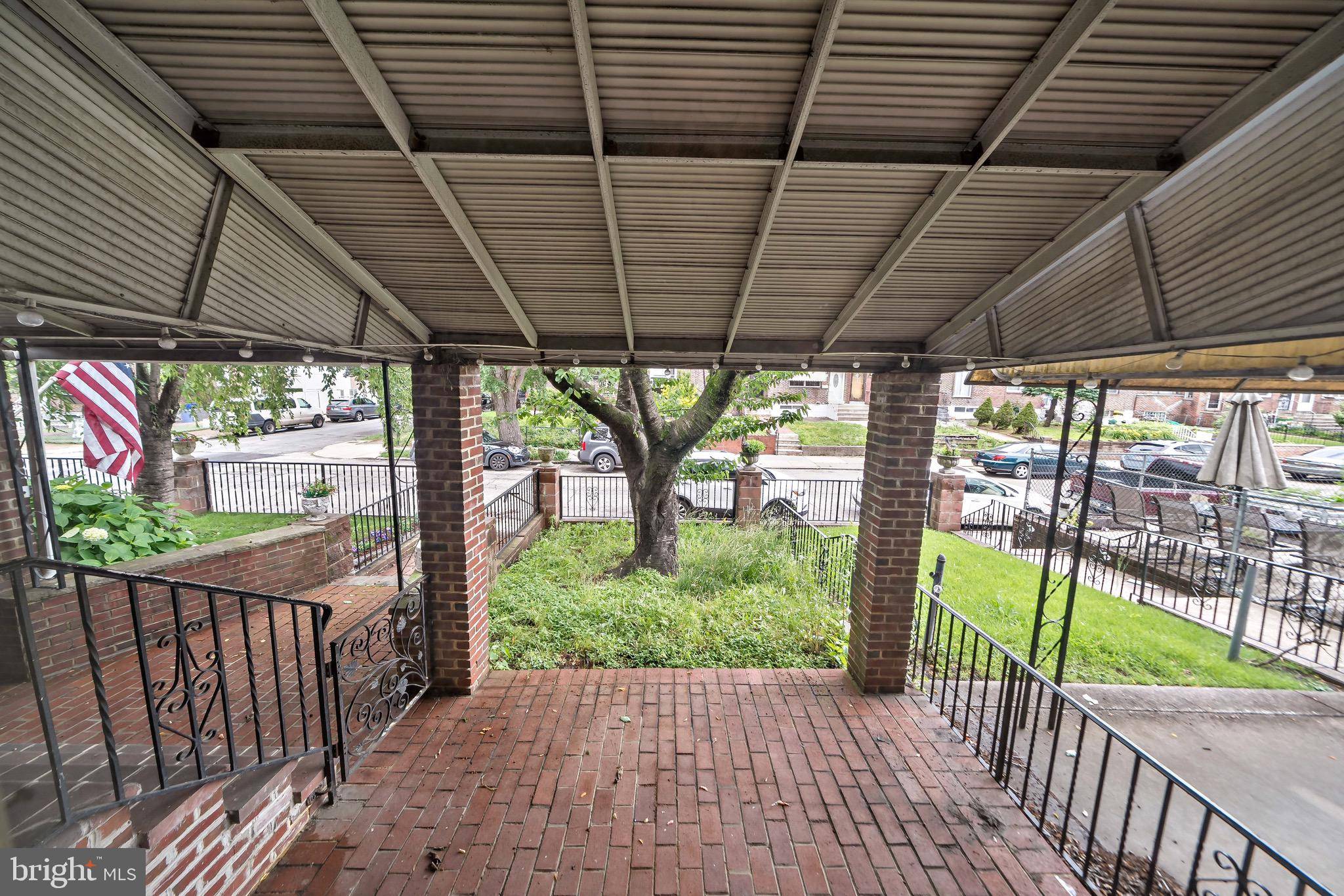 Philadelphia, PA 19145,1902 S 29TH ST