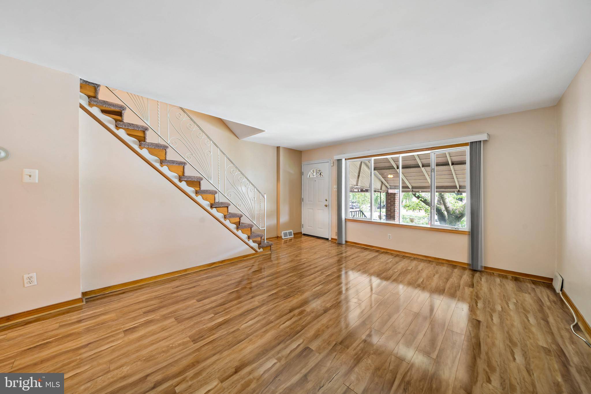 Philadelphia, PA 19145,1902 S 29TH ST