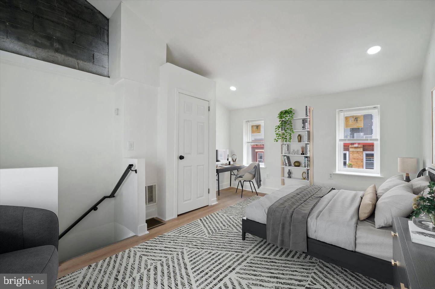 Philadelphia, PA 19122,107 W THOMPSON ST