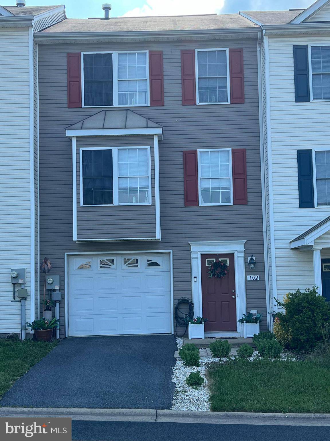 Winchester, VA 22602,102 ZEPHYR LN