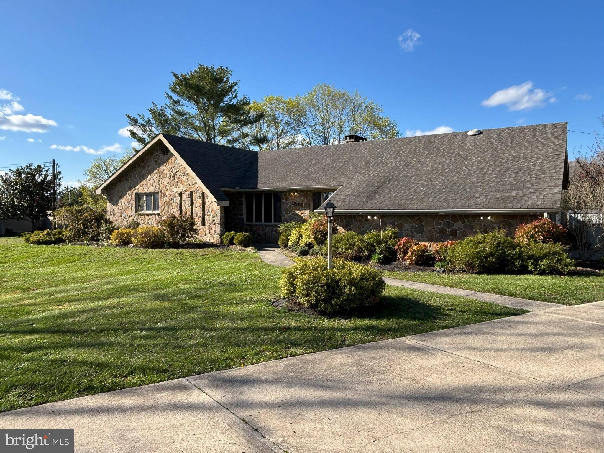Vineland, NJ 08360,180 E BUTLER AVE