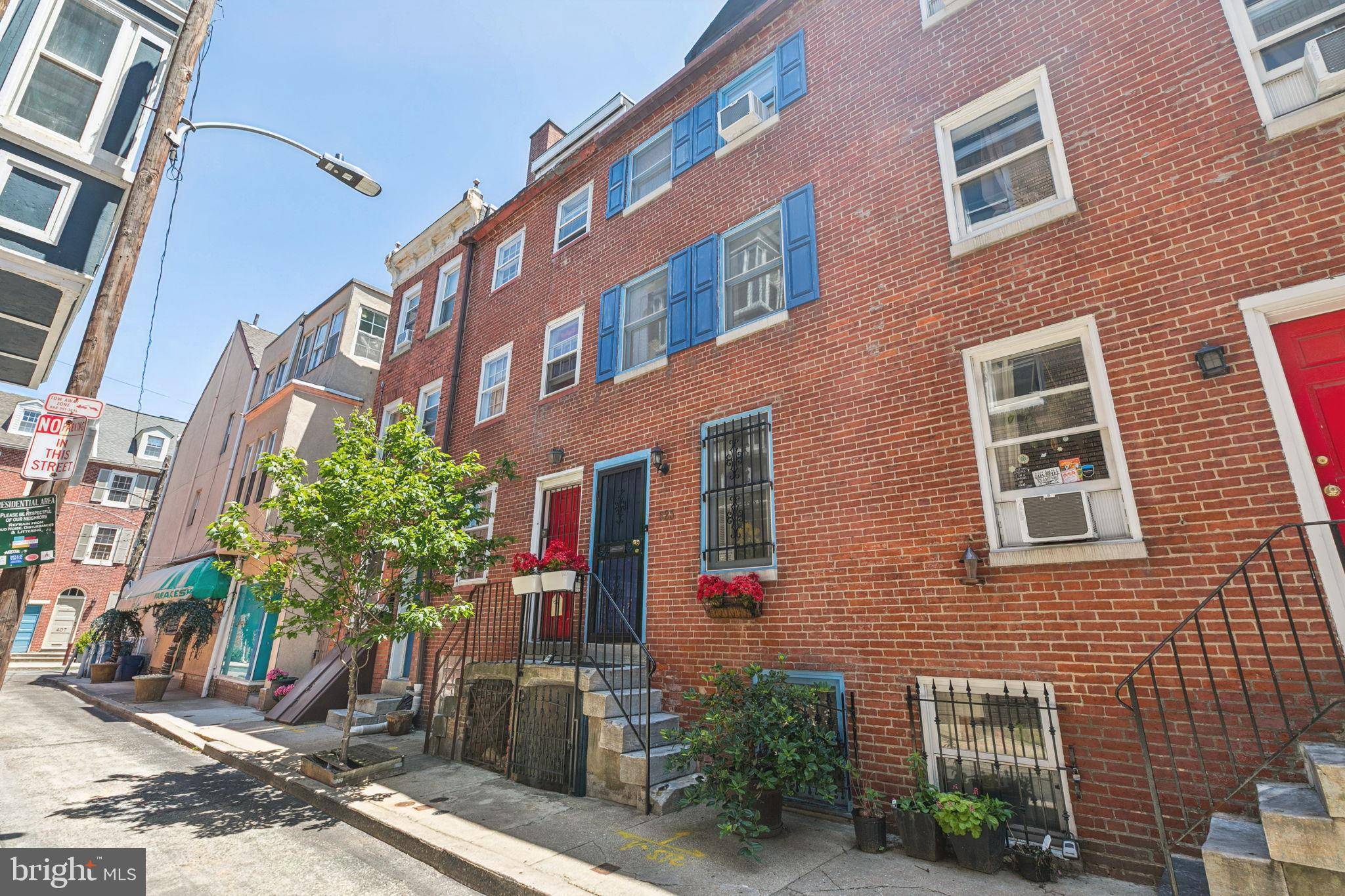 Philadelphia, PA 19147,523 S LEITHGOW ST