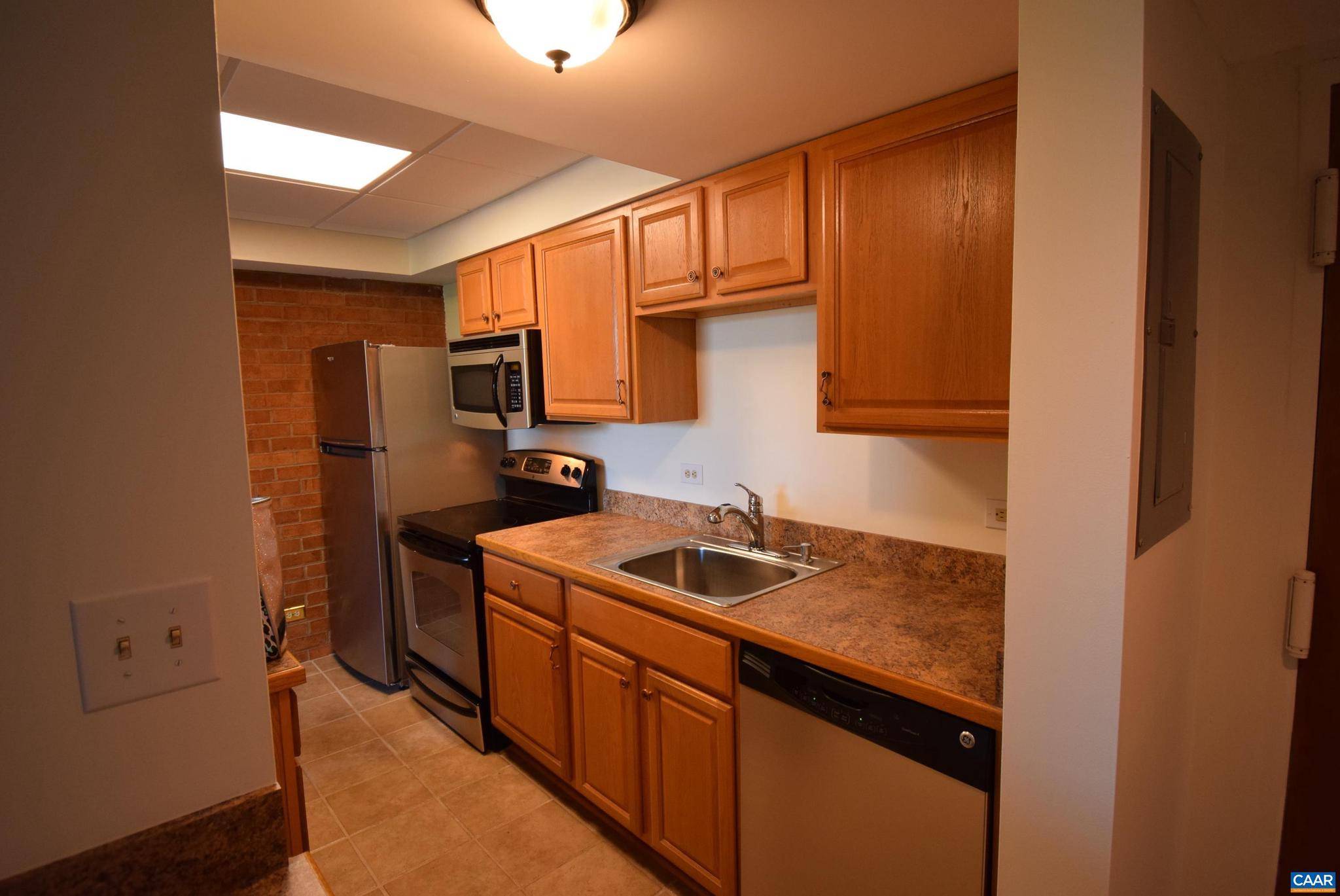 Charlottesville, VA 22903,1800 JEFFERSON PARK AVE #903