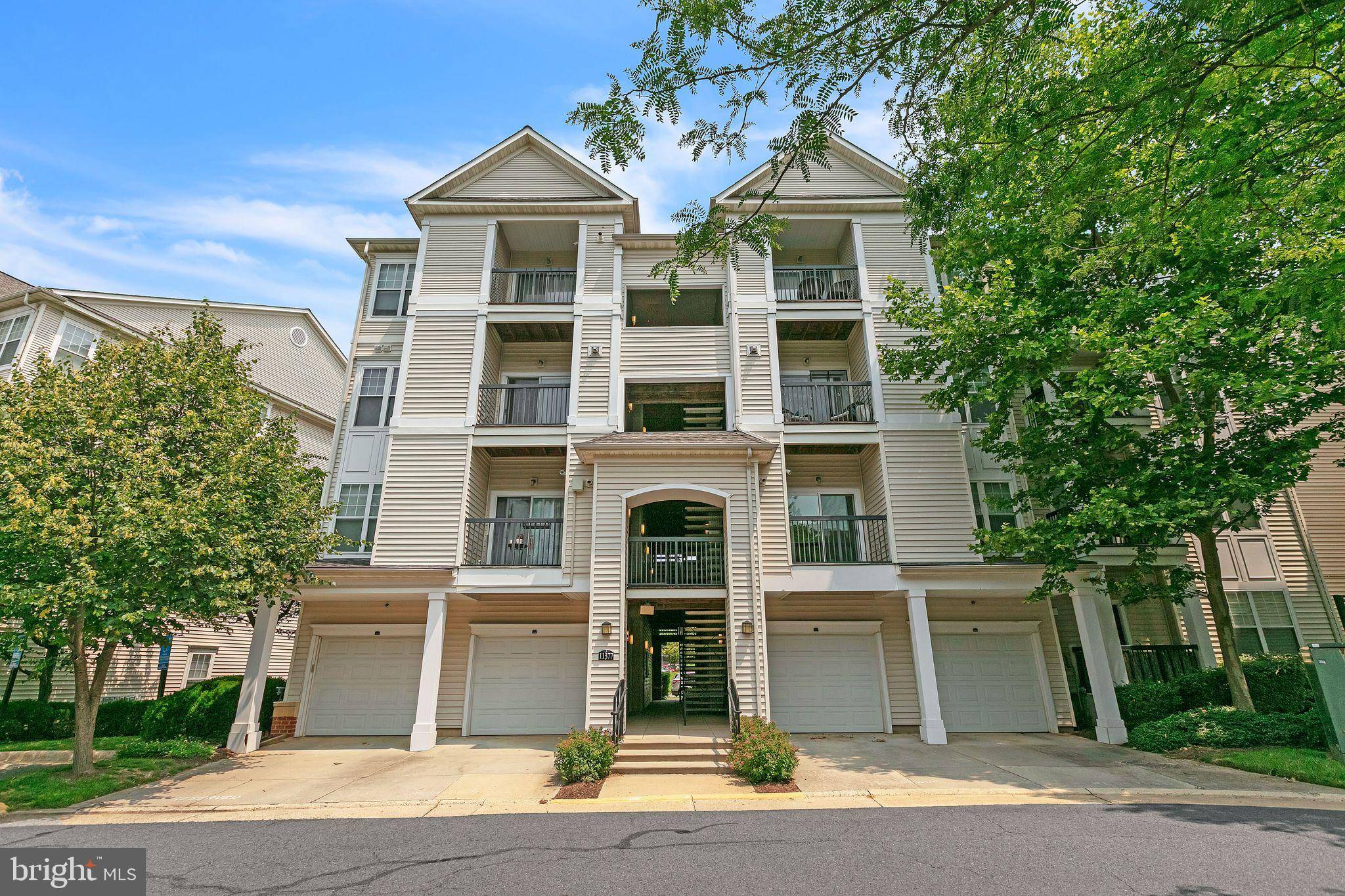 Fairfax, VA 22030,11377 ARISTOTLE DR #10-303