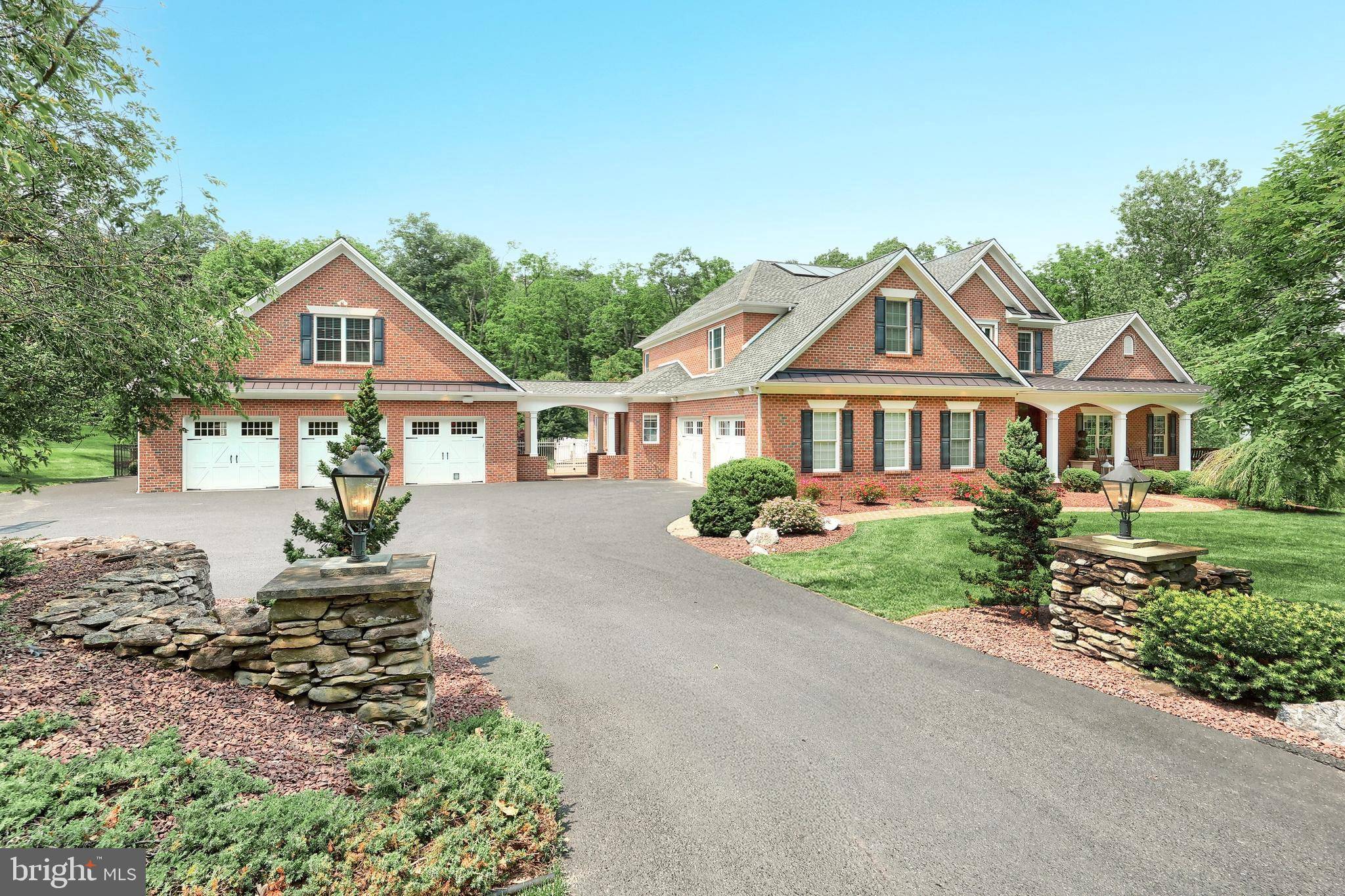 York, PA 17403,471 SHADY DELL RD