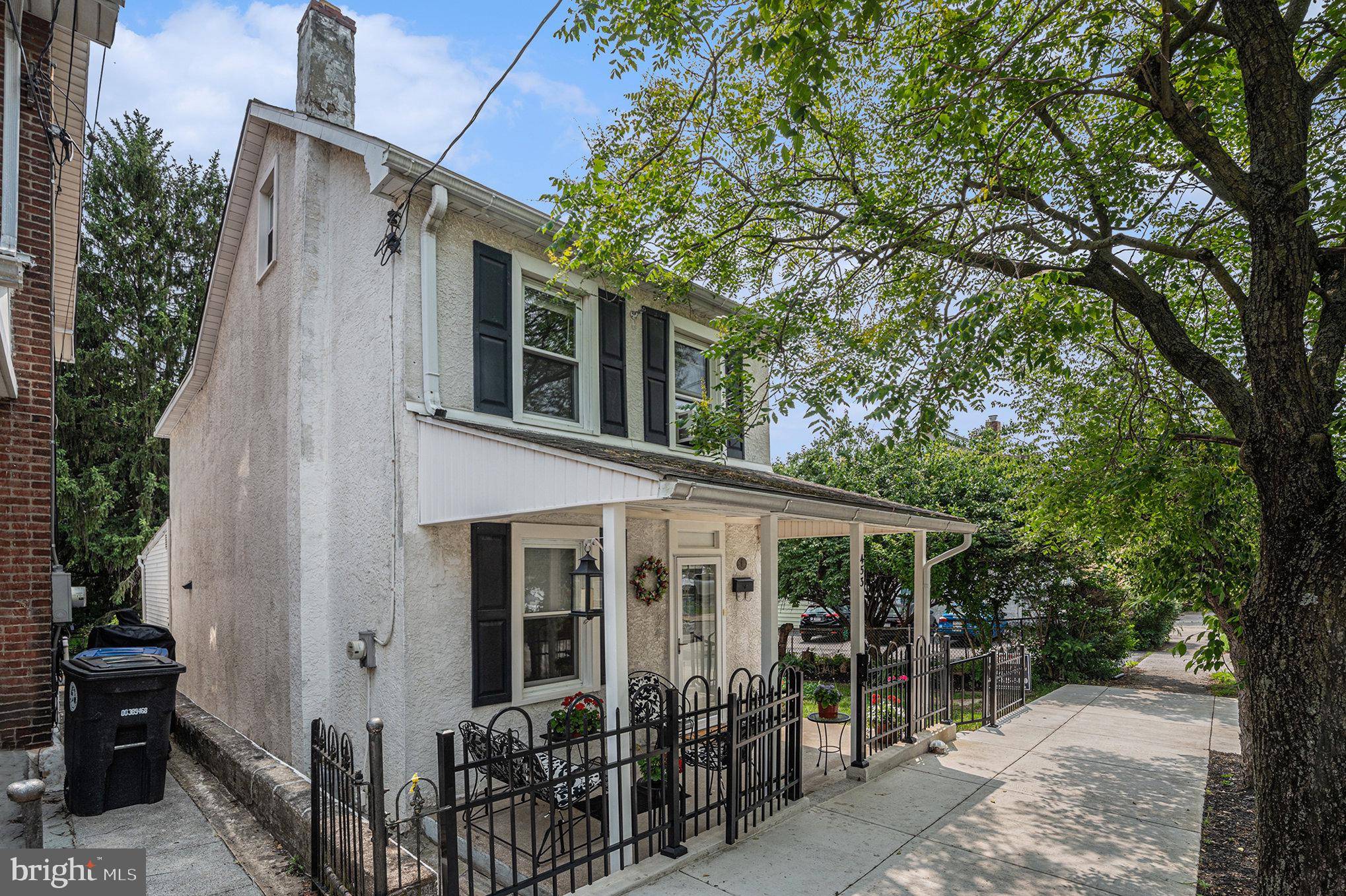 Conshohocken, PA 19428,453 OLD ELM ST