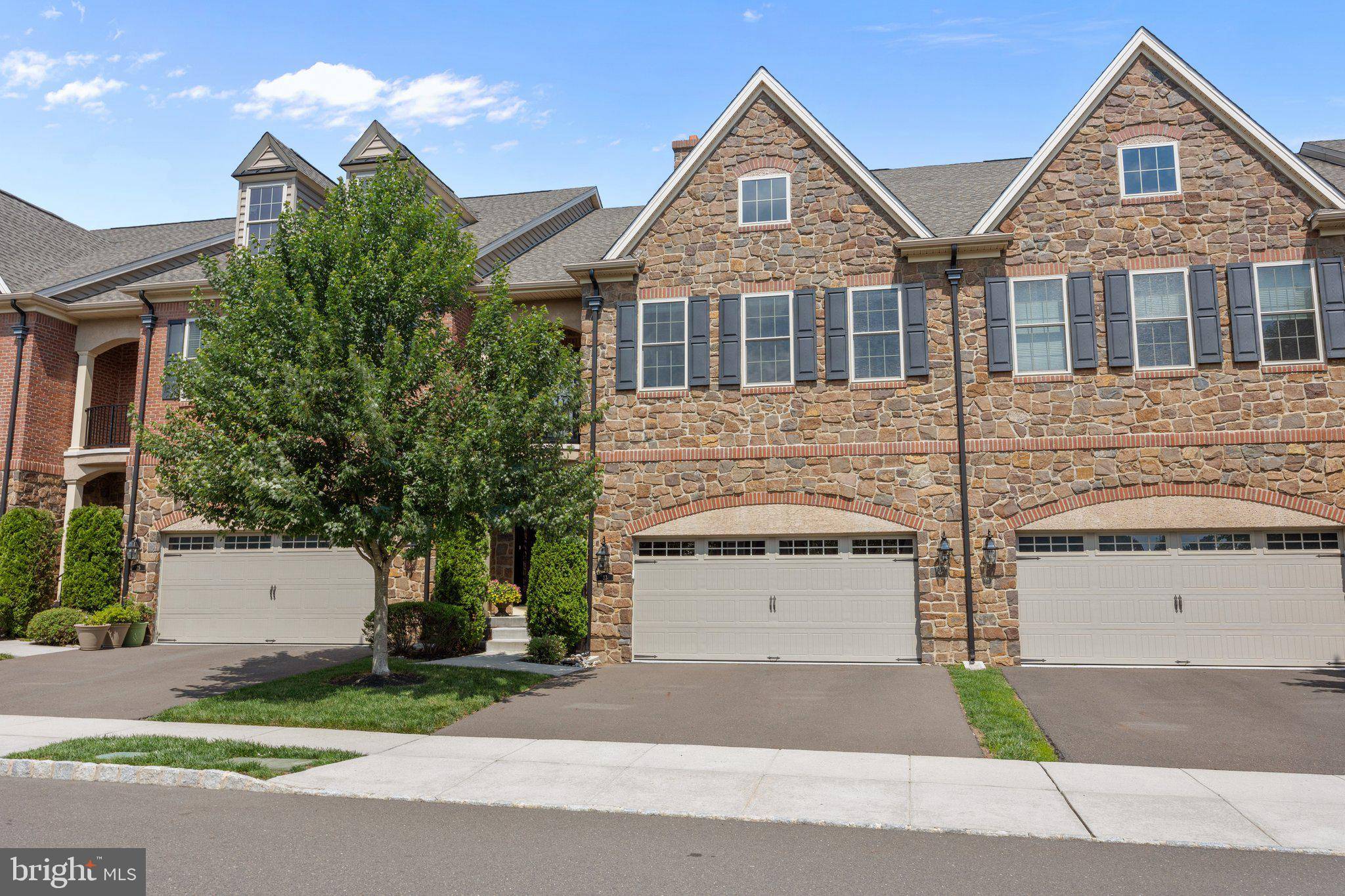 Newtown, PA 18940,23 DAVID DR