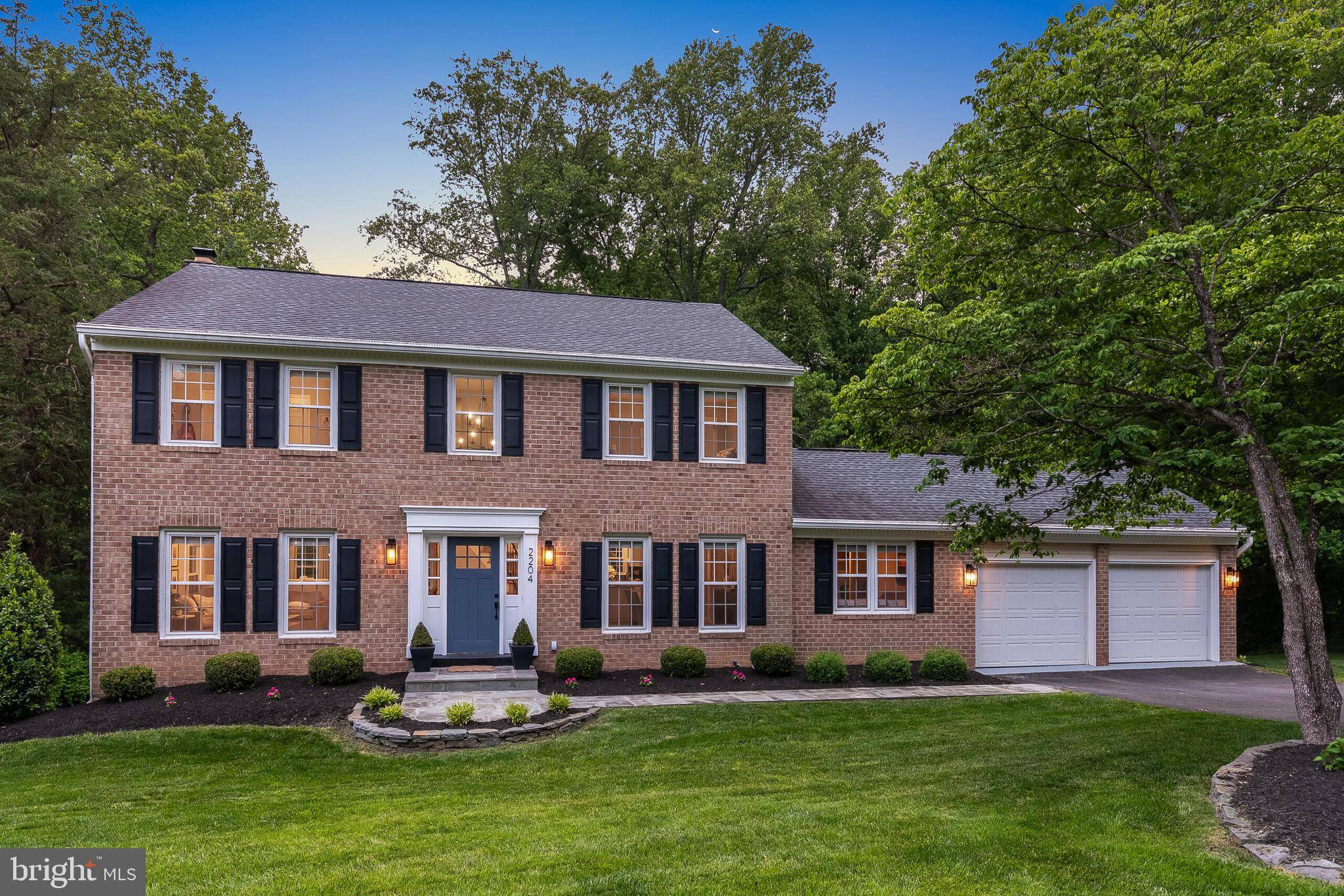 Vienna, VA 22181,2204 LOMOND CT