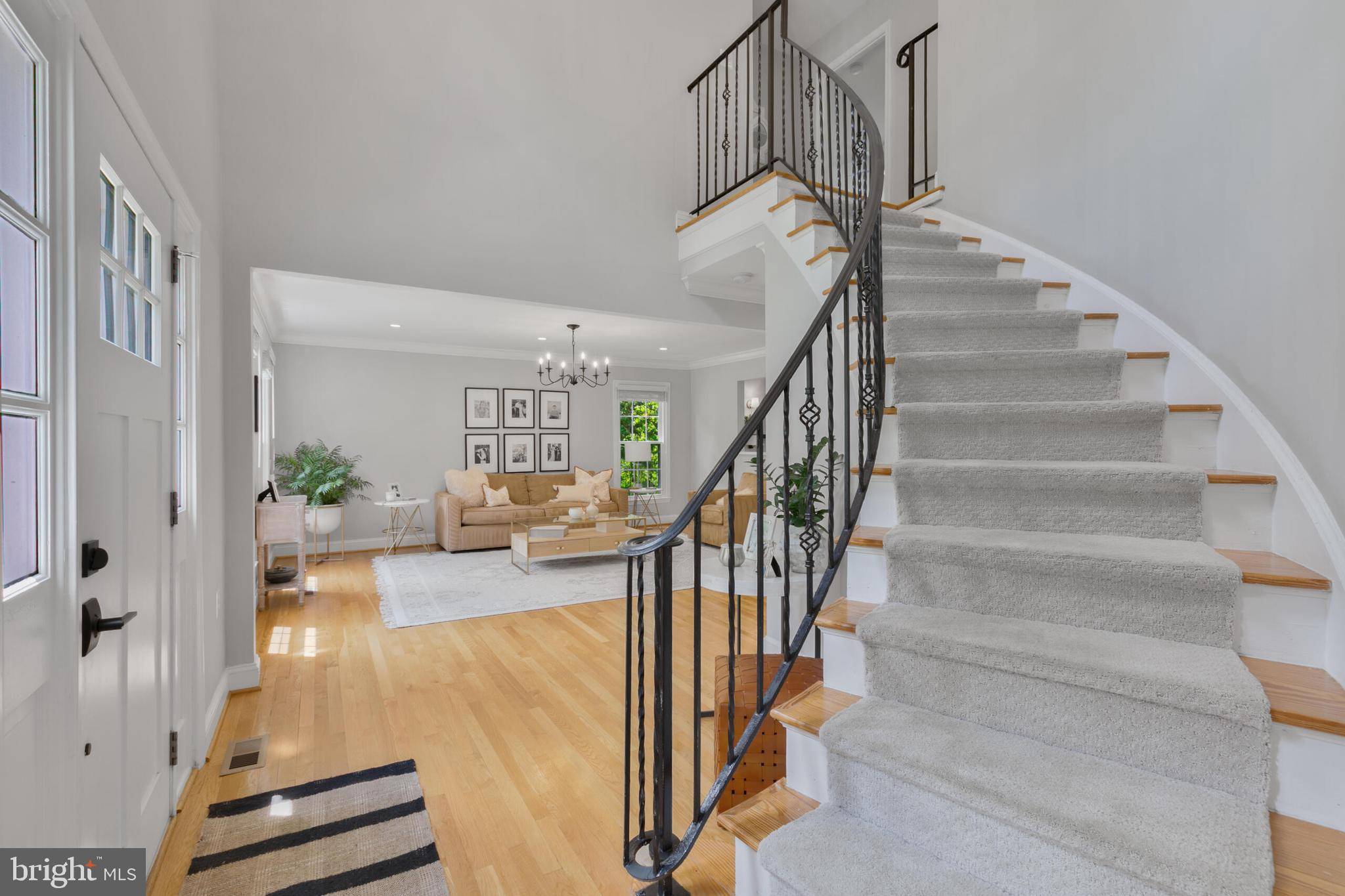 Vienna, VA 22181,2204 LOMOND CT