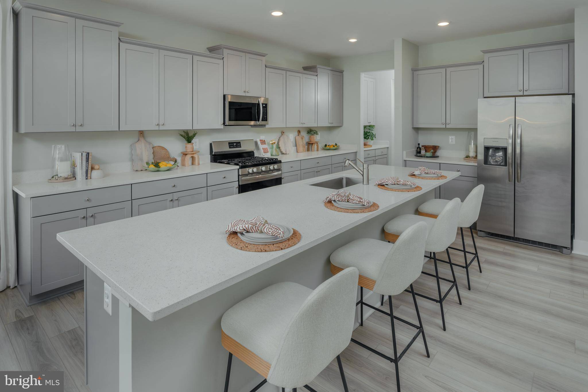 White Plains, MD 20695,5855 ST DAVID DR