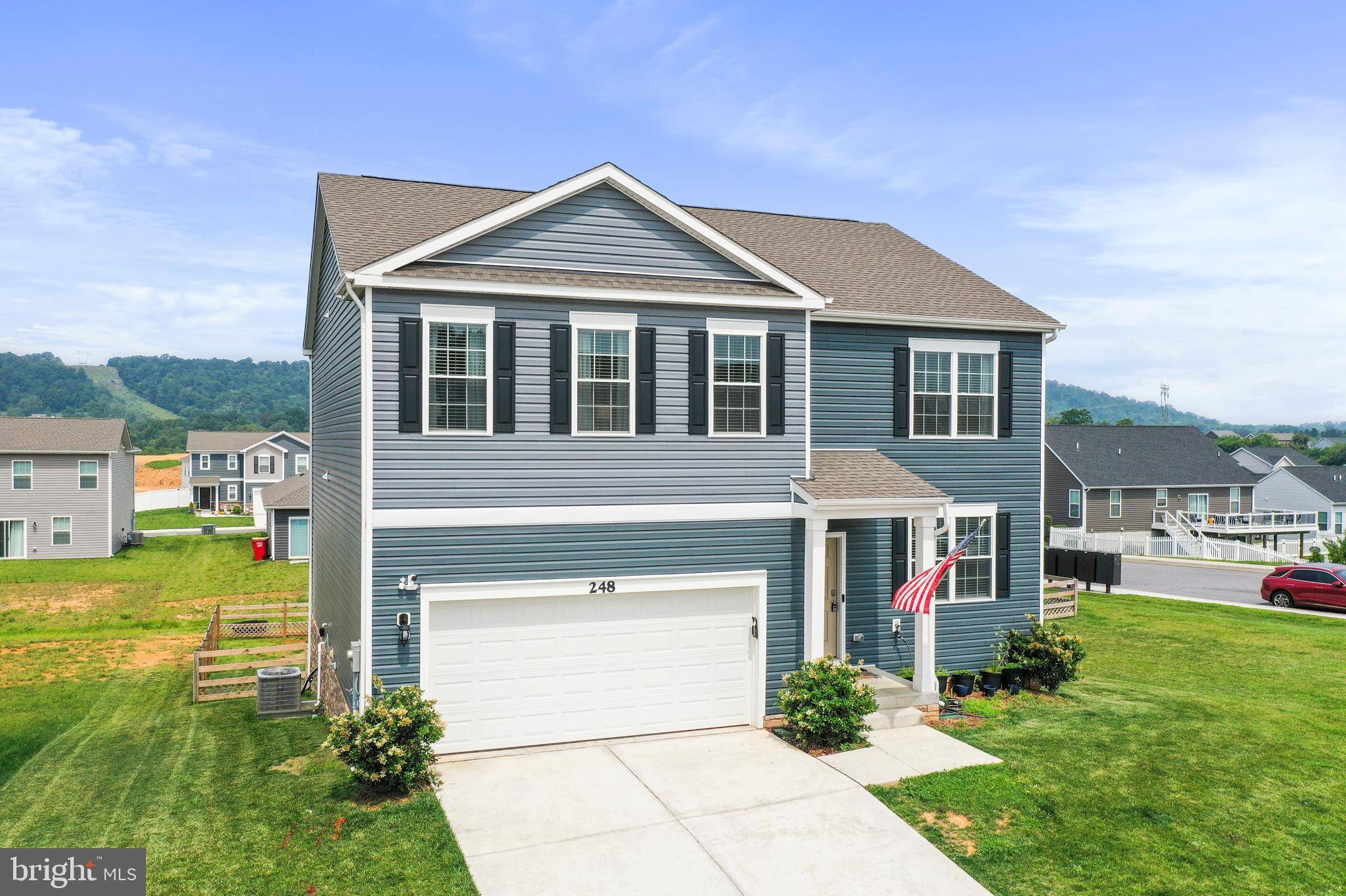 Martinsburg, WV 25403,248 AYLESBURY LN