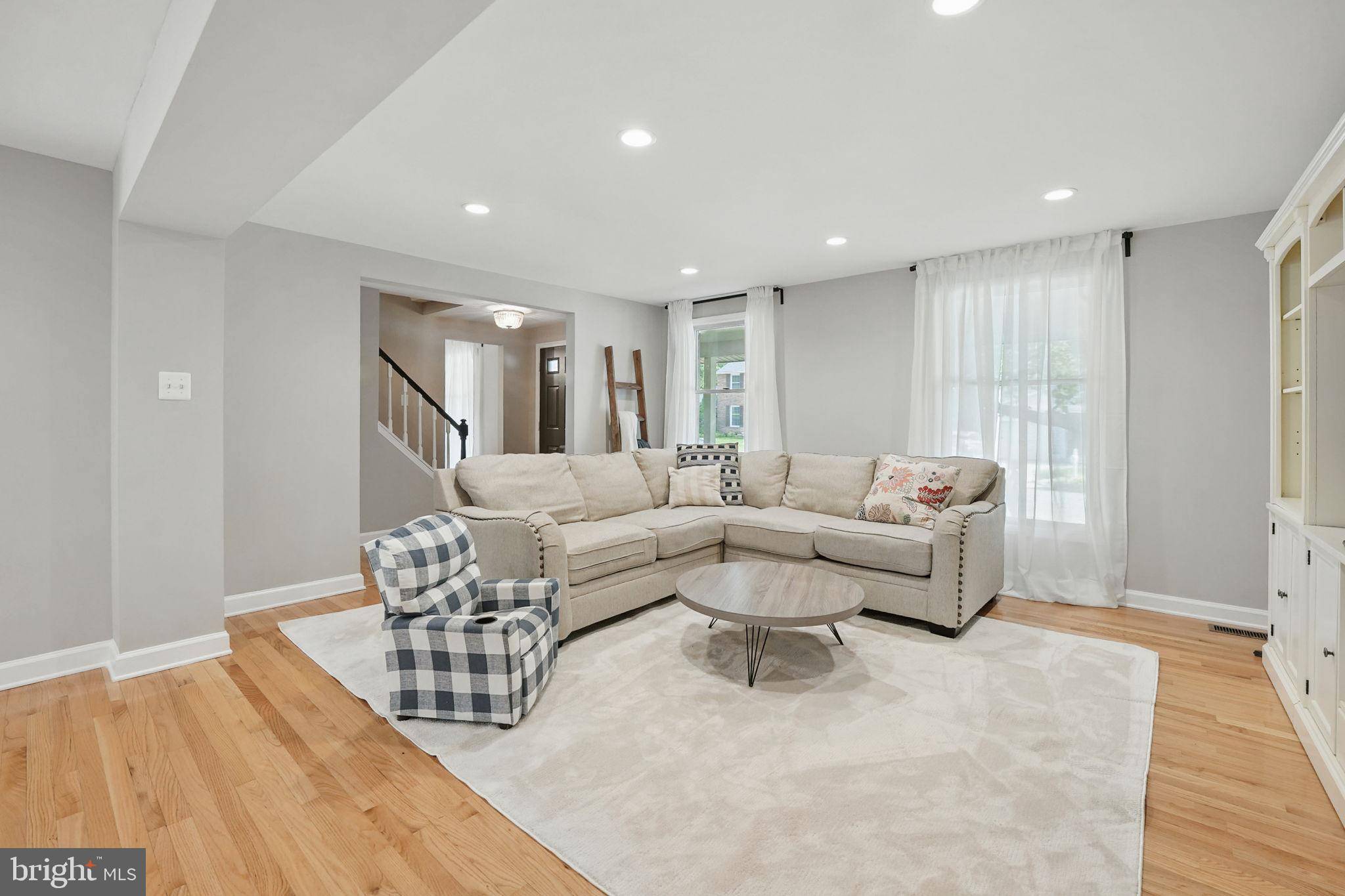 Centreville, VA 20120,13716 CABELLS MILL DR