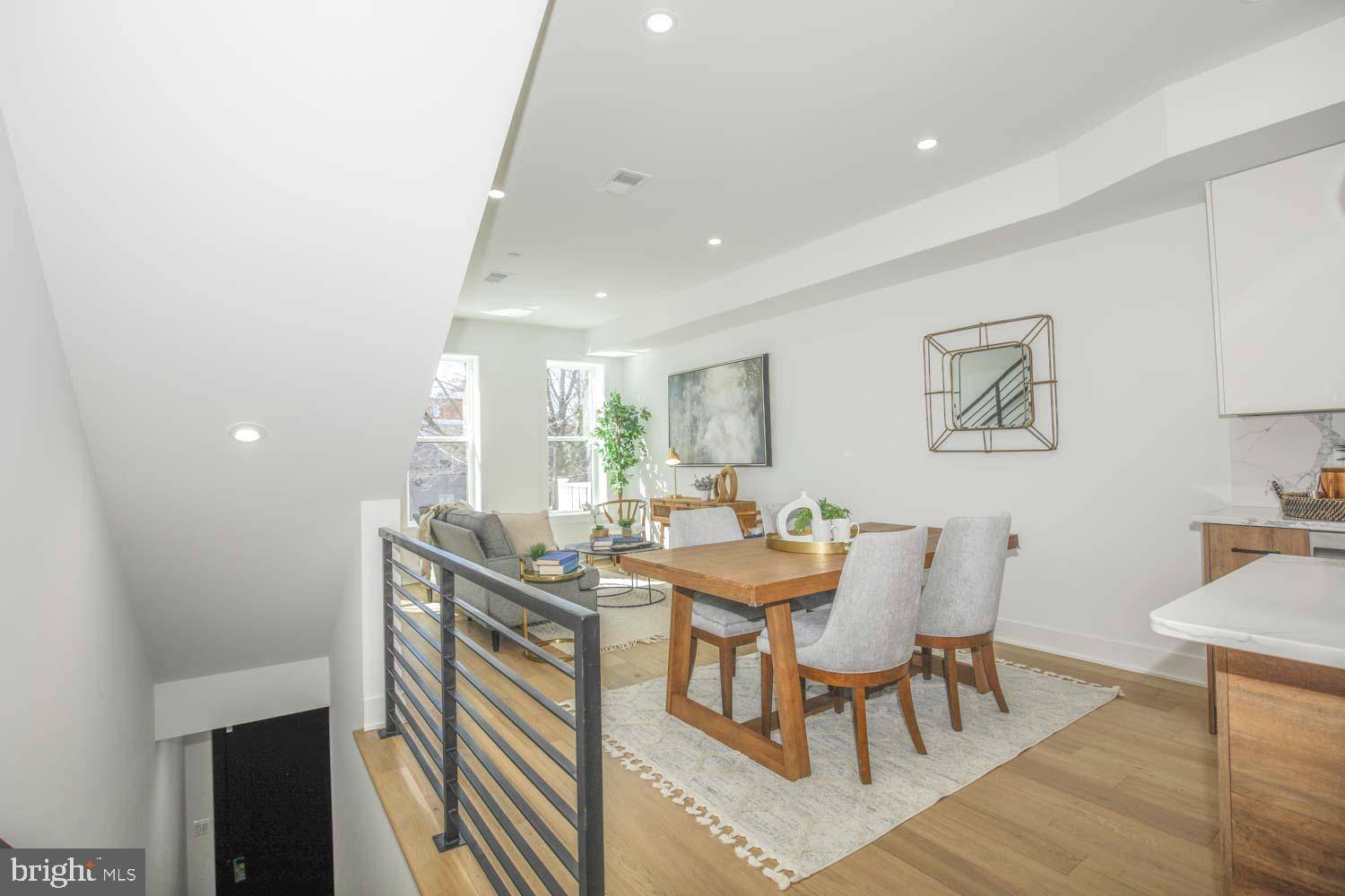 Washington, DC 20011,5403 5TH ST NW #2