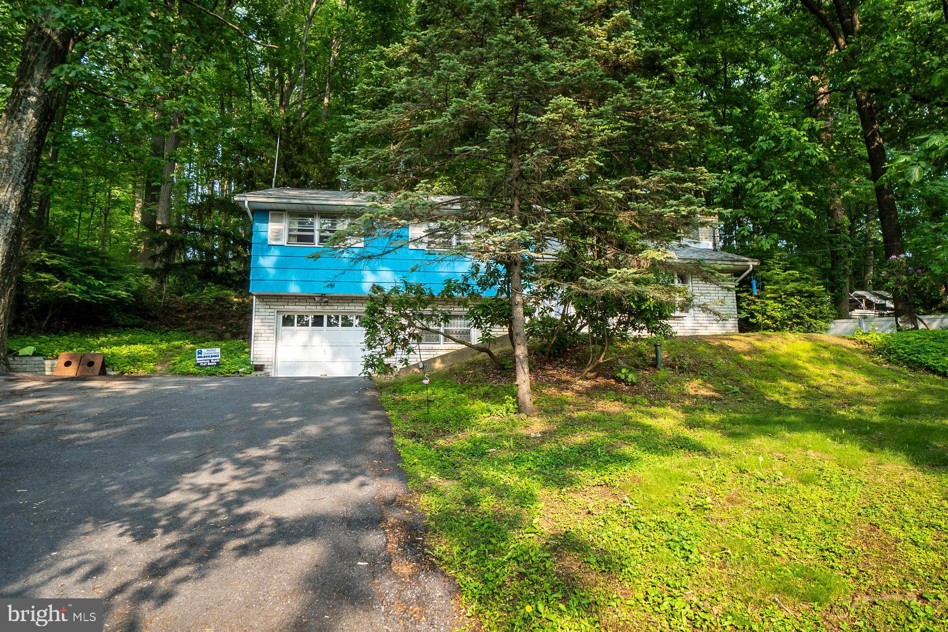 Emmaus, PA 18049,4517 S 5TH ST