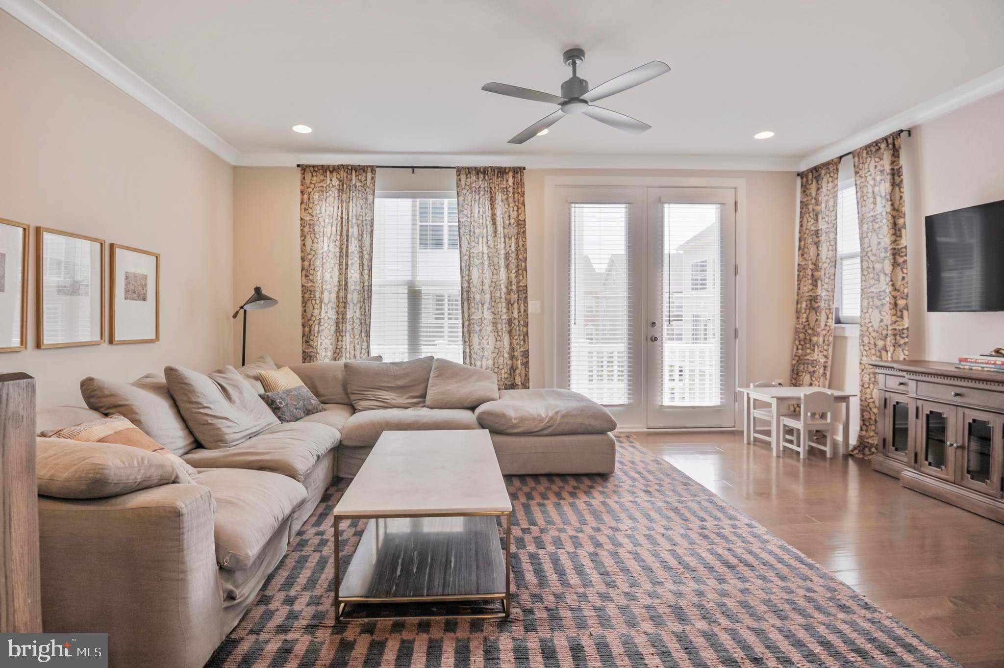 Chantilly, VA 20151,5146 RIDGEVIEW RETREAT DR