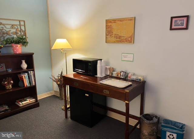 Washington, DC 20037,3 WASHINGTON CIR NW #206