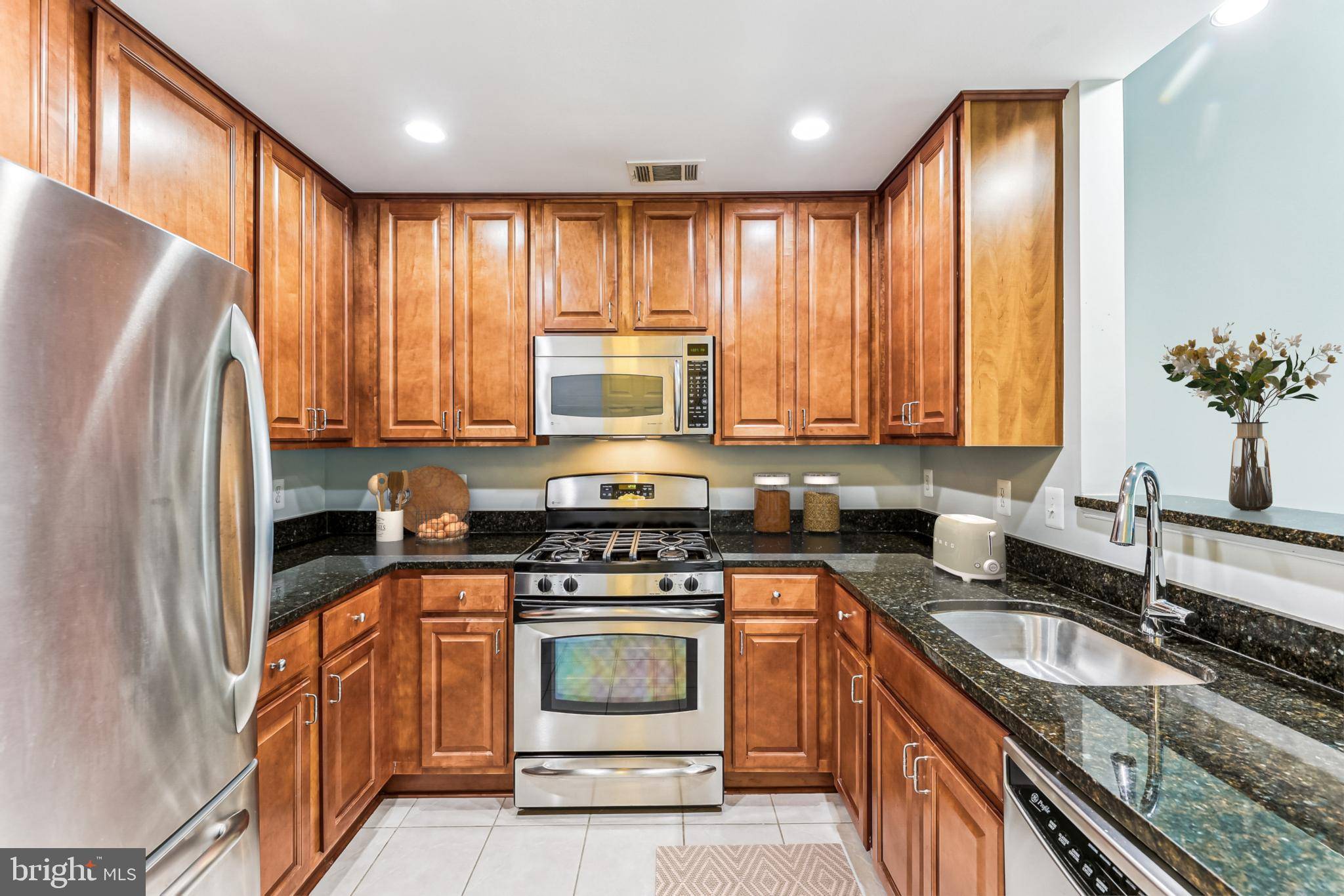Fairfax, VA 22030,3851 ARISTOTLE CT #1-412