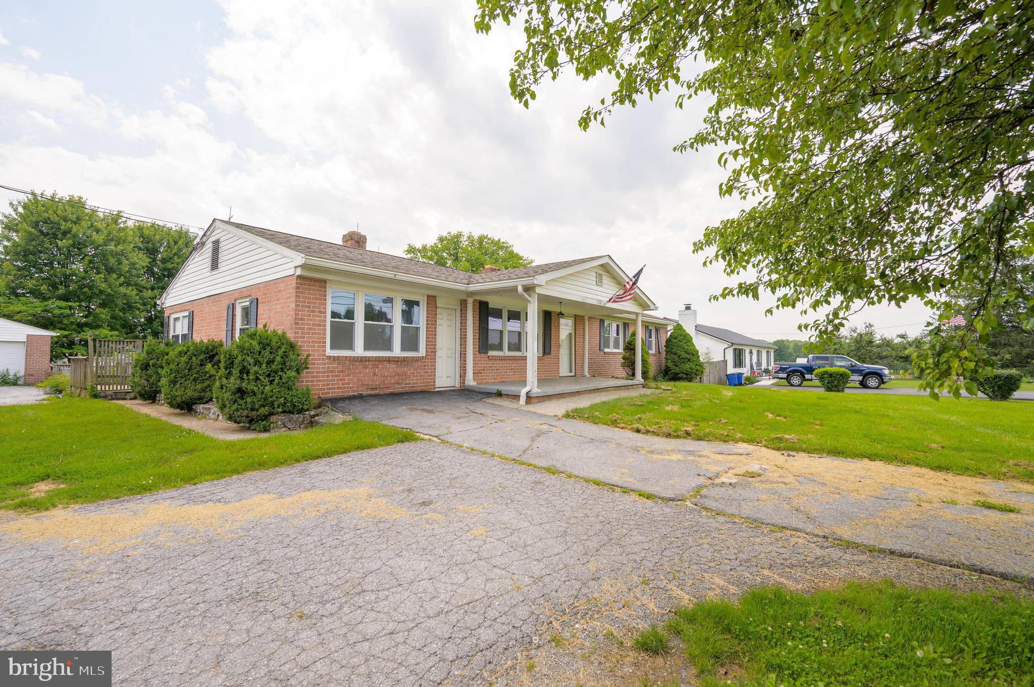 Ranson, WV 25438,3208 OLD LEETOWN PIKE