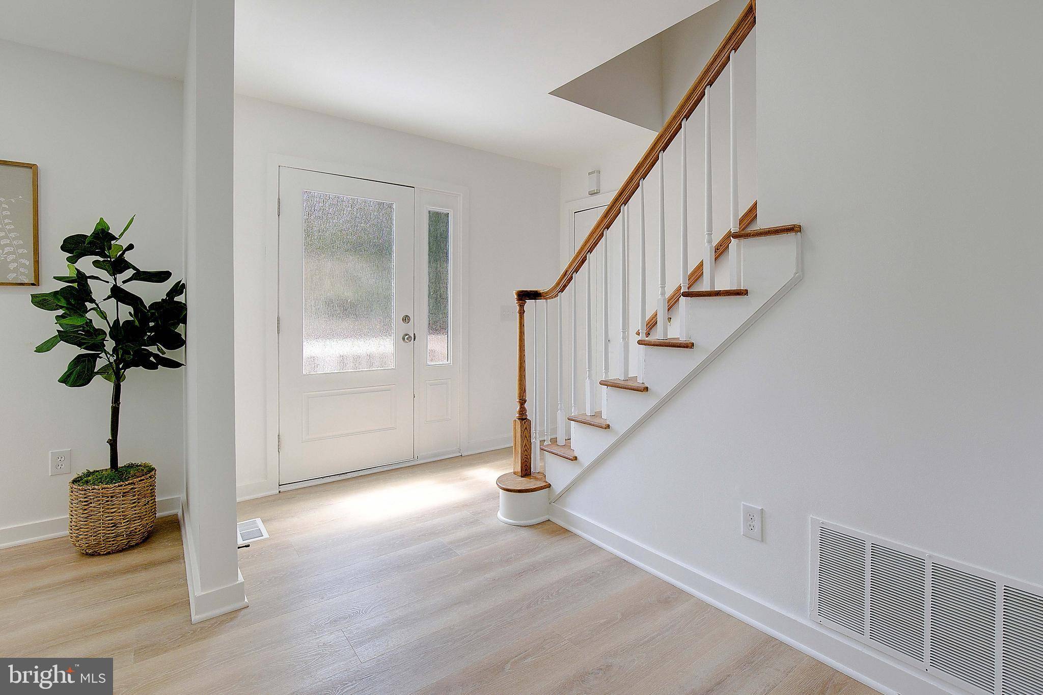 Edgewater, MD 21037,468 RIVERVIEW DR