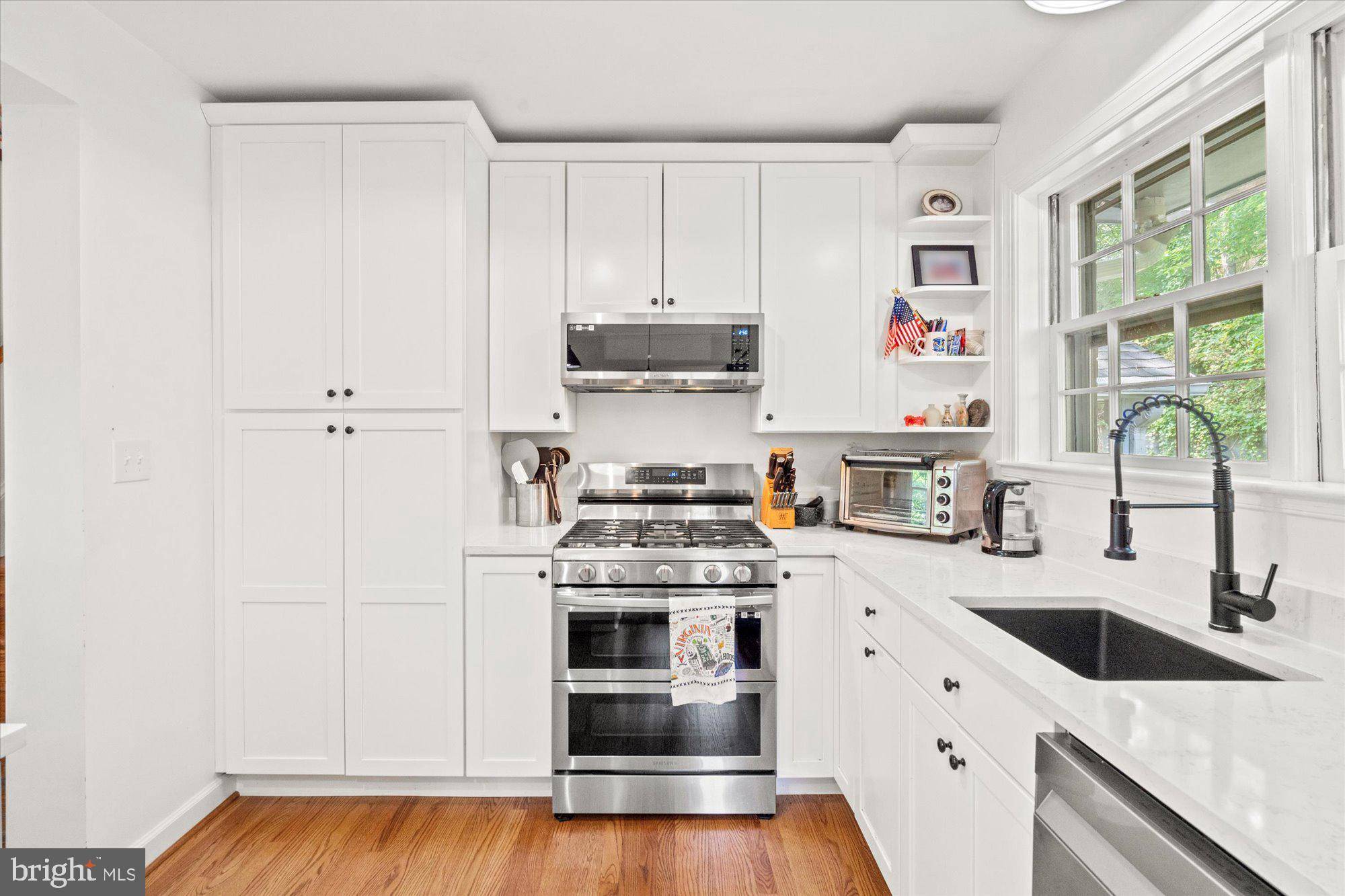 Alexandria, VA 22302,809 E TIMBER BRANCH PKWY