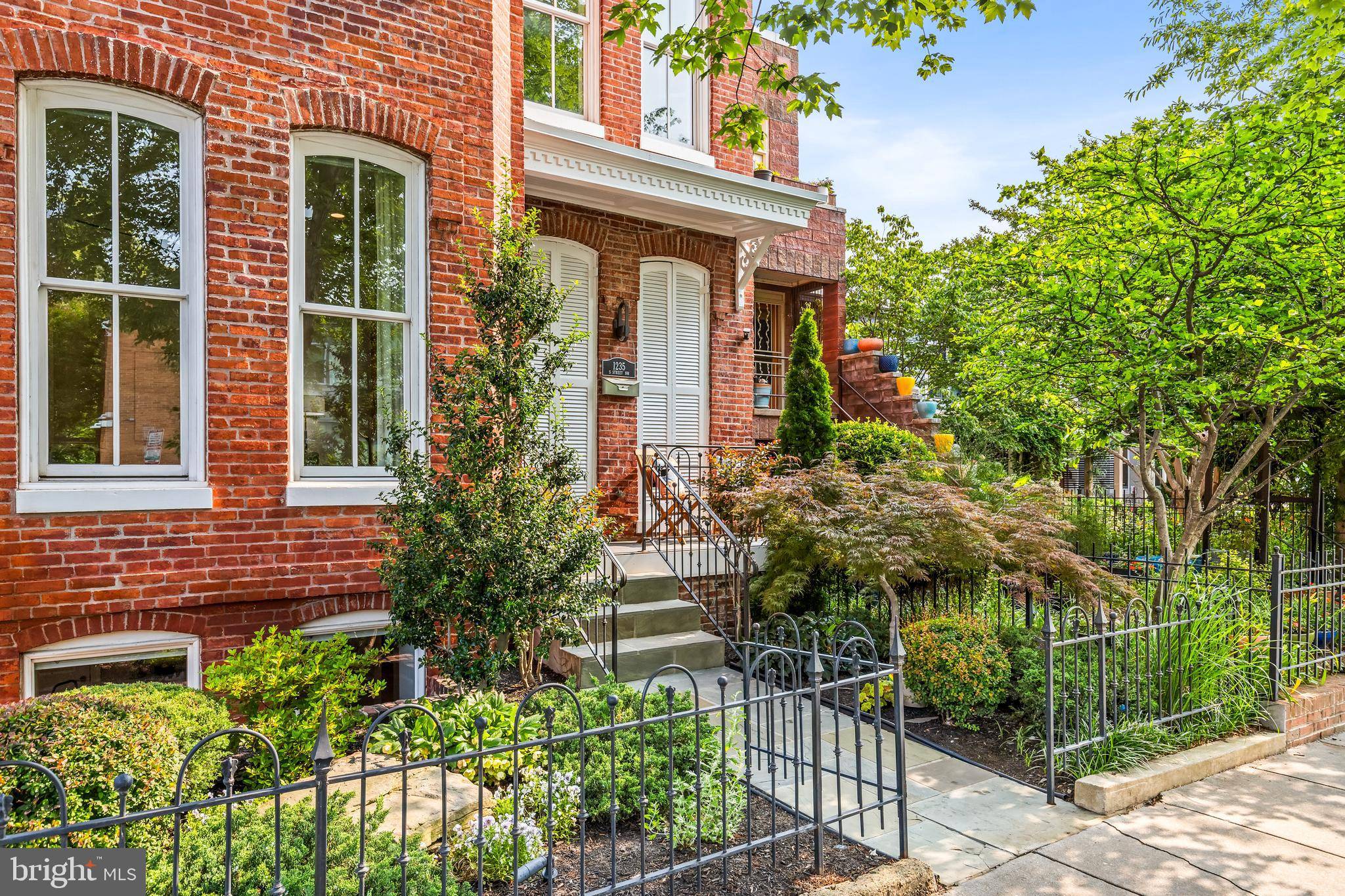 Washington, DC 20009,1235 S ST NW #1