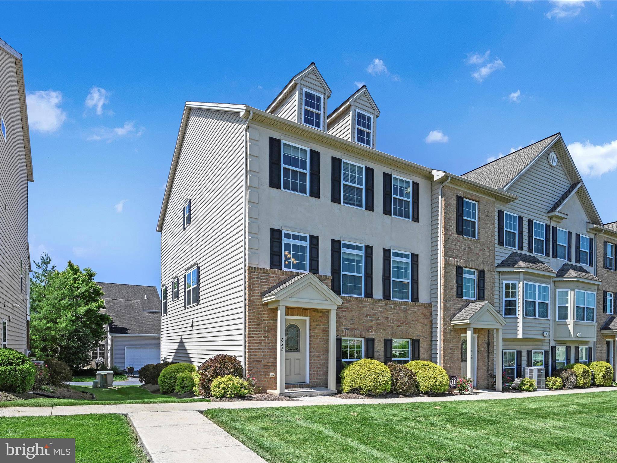 Lancaster, PA 17601,628 PETERSBURG RD