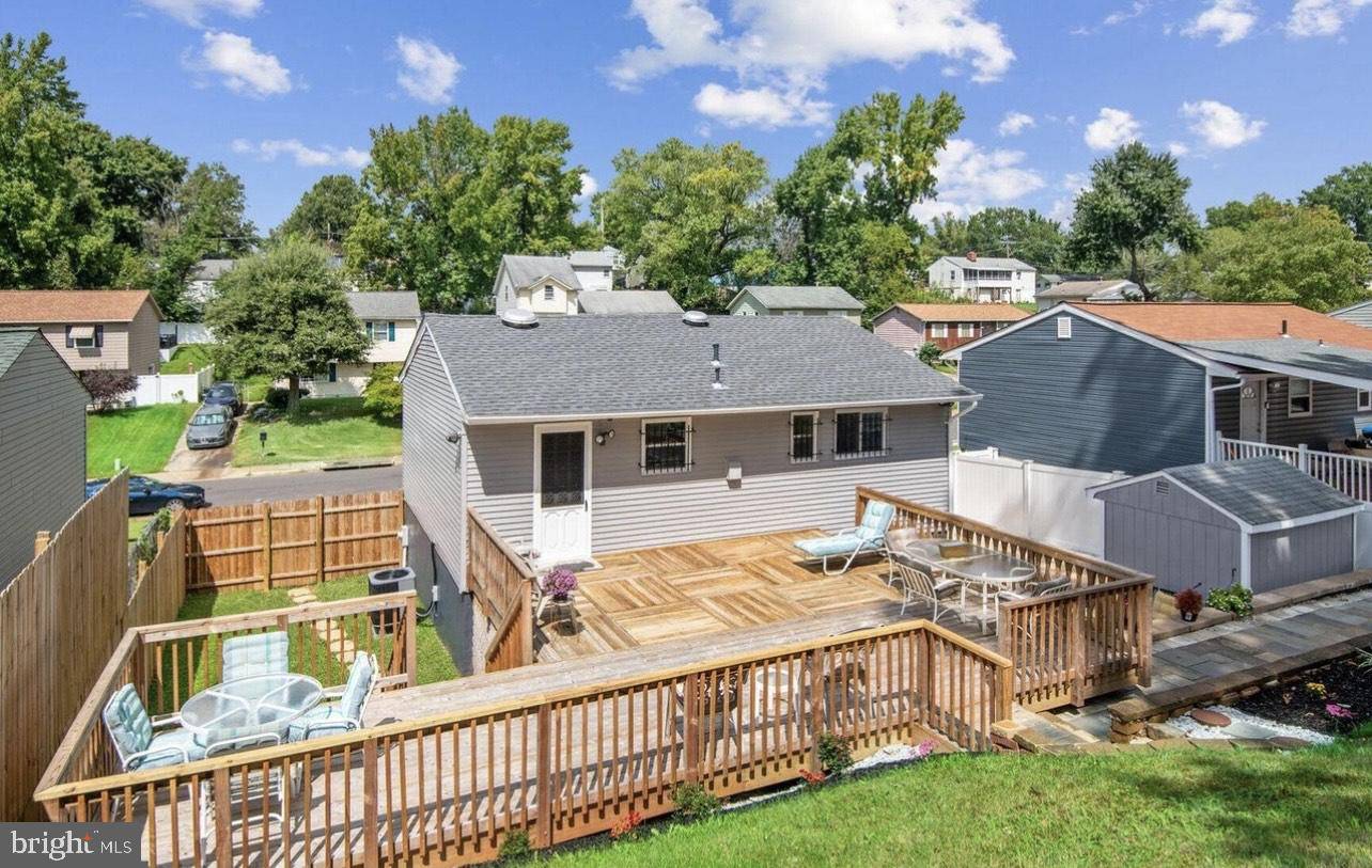 Capitol Heights, MD 20743,6715 VALLEY PARK RD