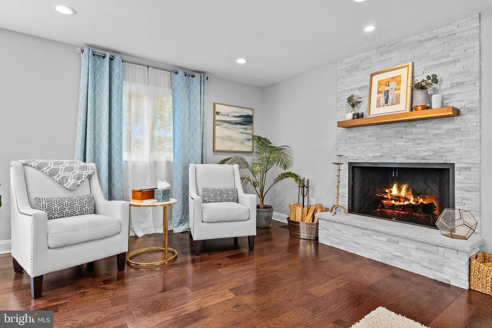 Ewing, NJ 08628,2 WOODFERN AVE