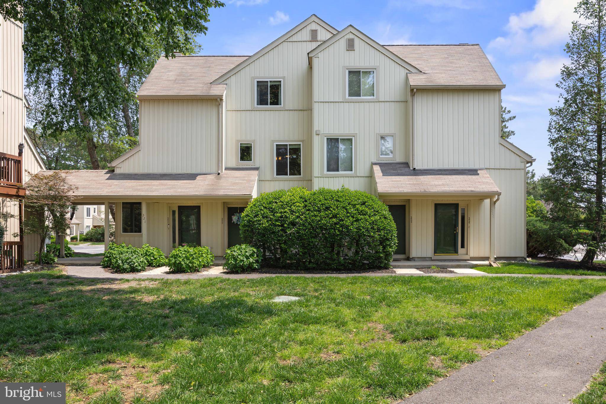 Marlton, NJ 08053,321 WOODLAKE DR