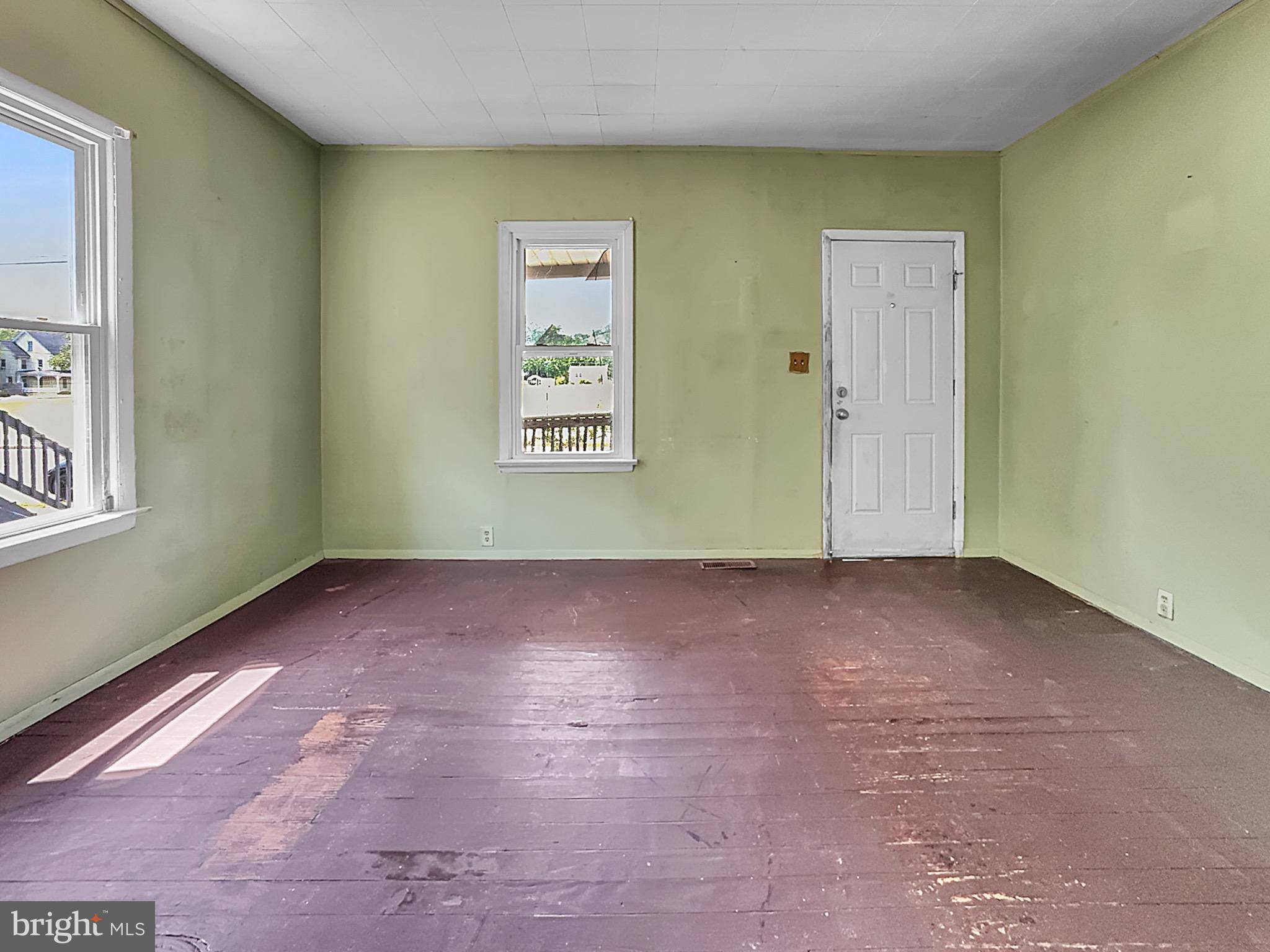 Millville, NJ 08332,123 W FOUNDRY ST