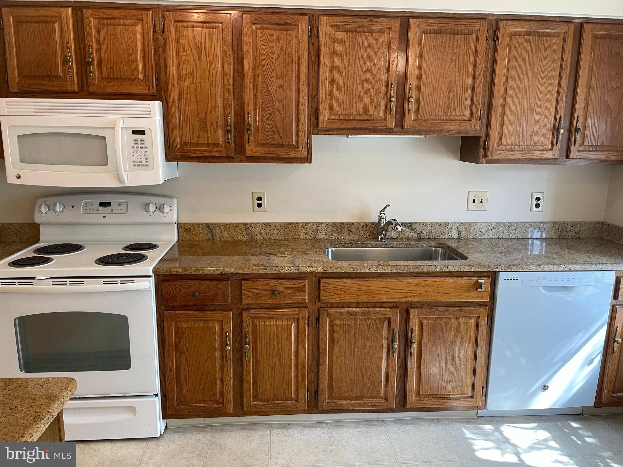Hockessin, DE 19707,112 WOODEN CARRIAGE DR